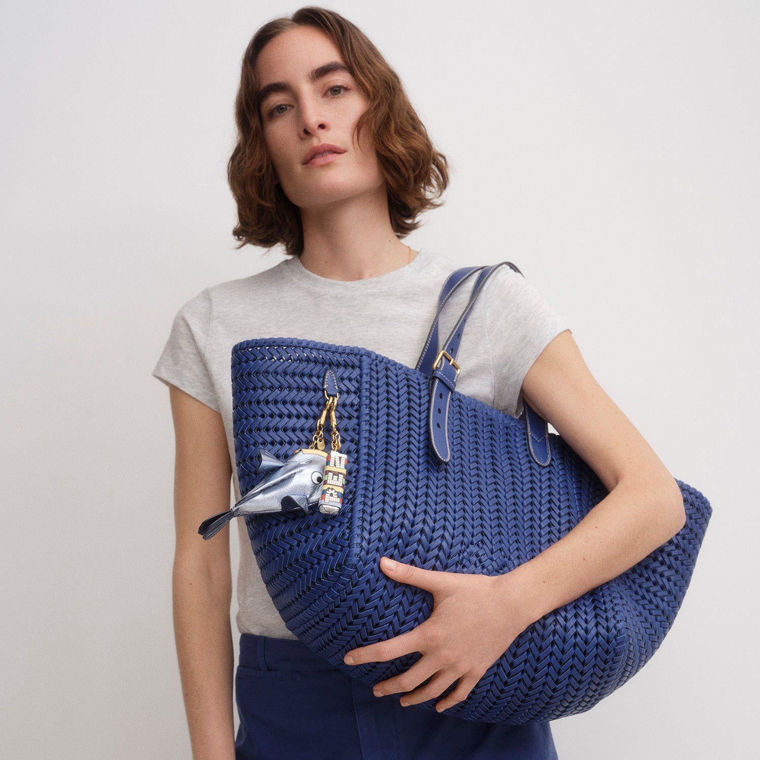 関税送料込★Anya Hindmarch ニーソン スクエア トート Neeson Square Tote | Anya Hindmarch US