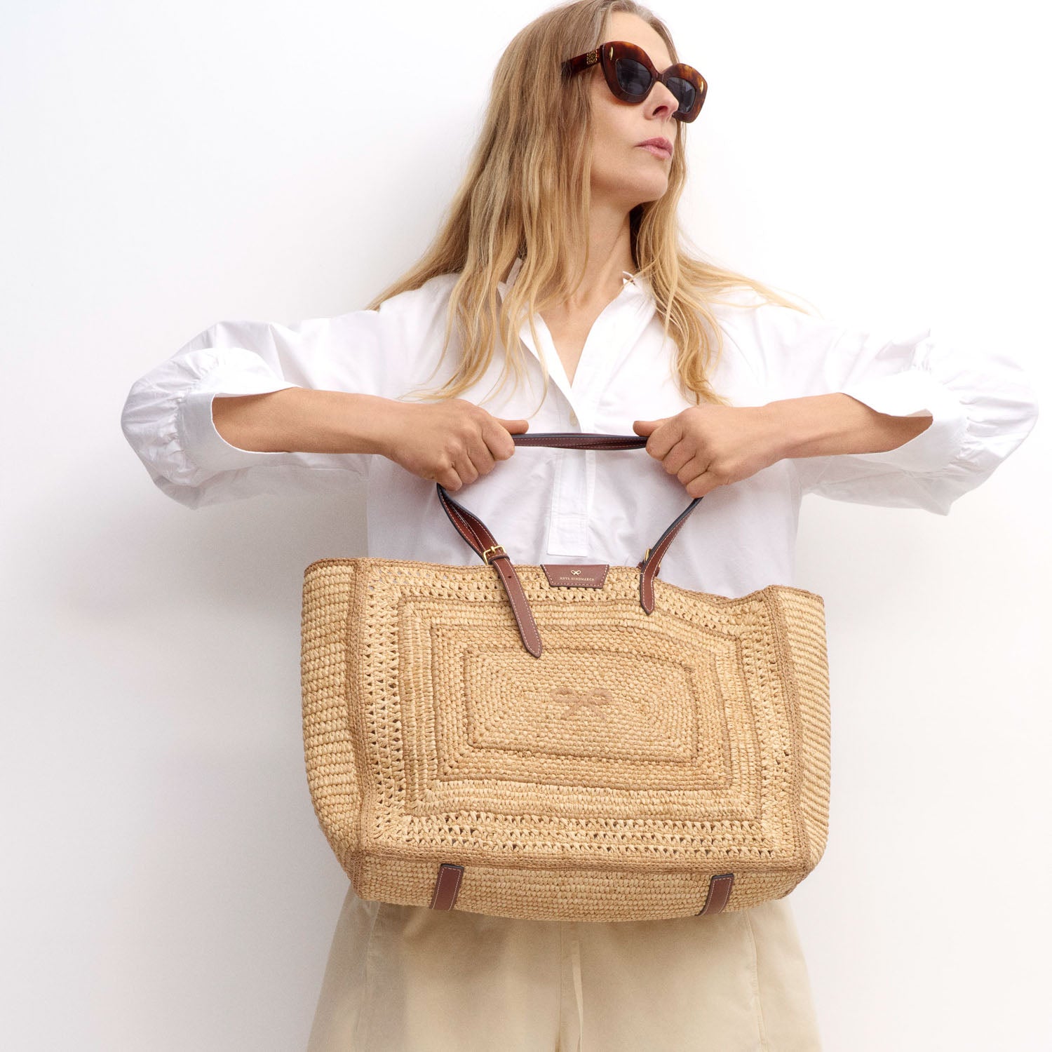 【専用ページ】Anya Hindmarch Rope Bow Bag Cedar Raffia E/W Bow Tote | Anya Hindmarch US