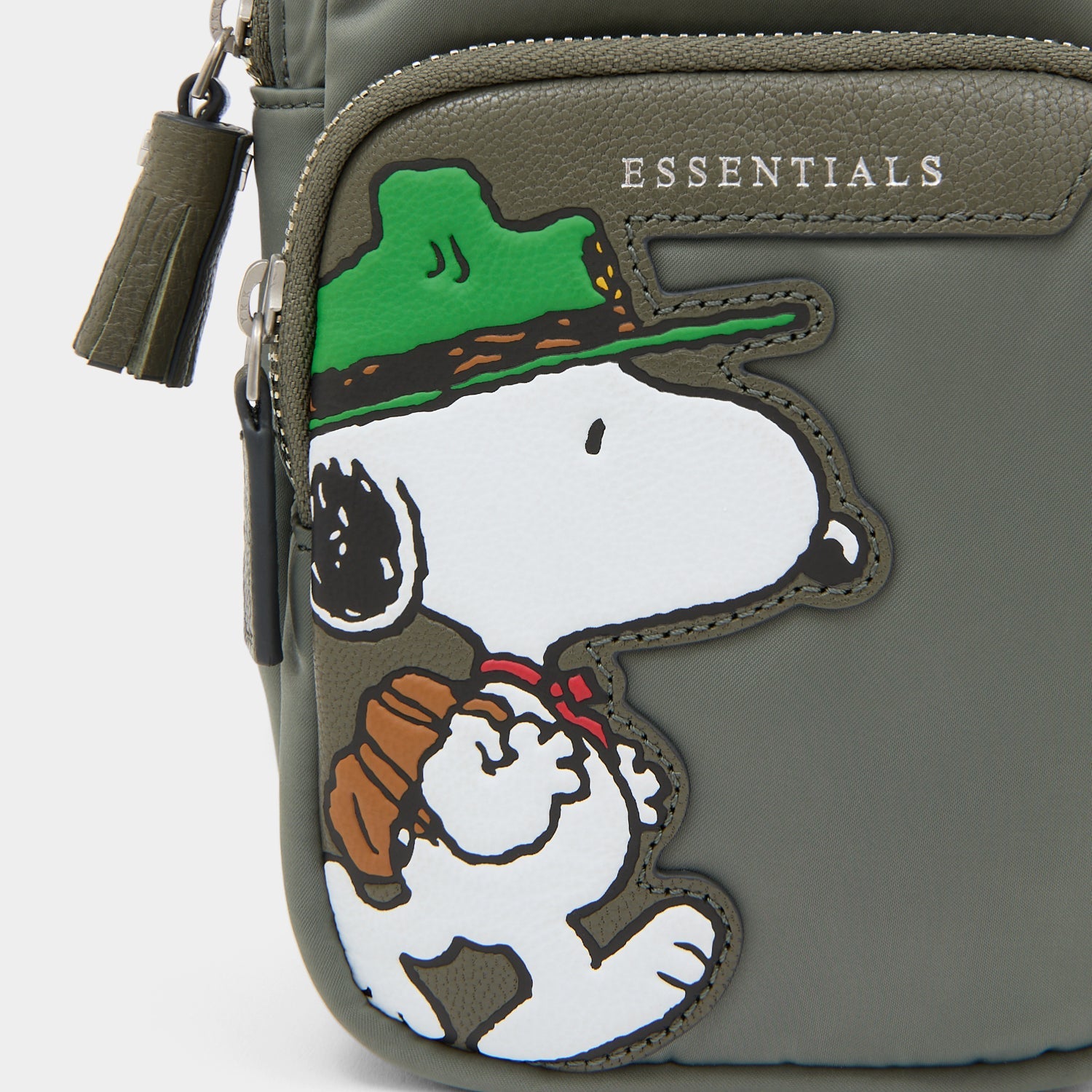 SNOOPY。 Peanuts Snoopy Essentials Cross-body | Anya Hindmarch US