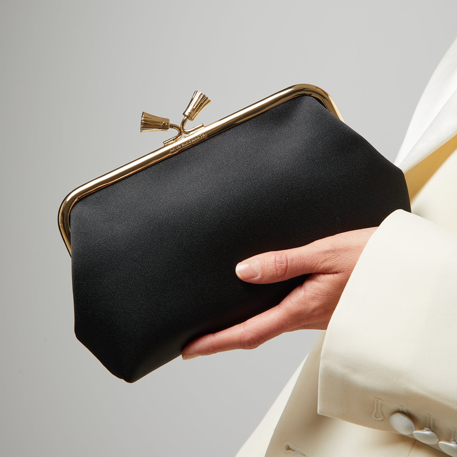 Anya hindmarch clutch bag online