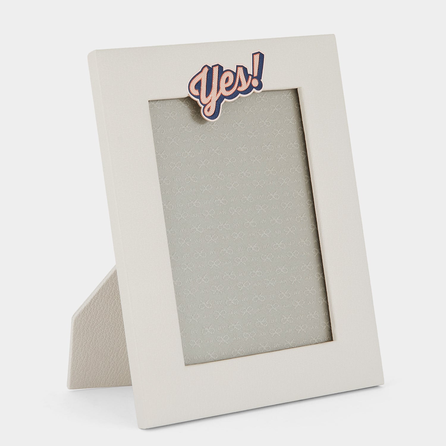 ANYA HINDMARCH 目のデザイン フォトフレーム 5x7 Portrait Yes! Frame | Anya Hindmarch US