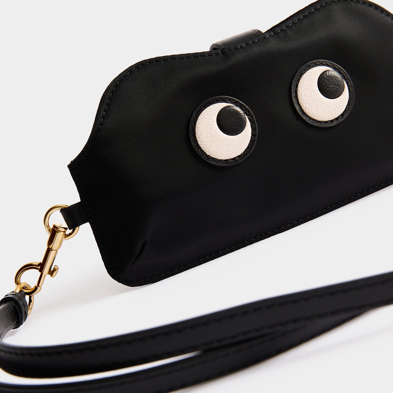 アニヤハインドマーチ グラスバッグ Eyes Glasses Pouch | Anya Hindmarch US