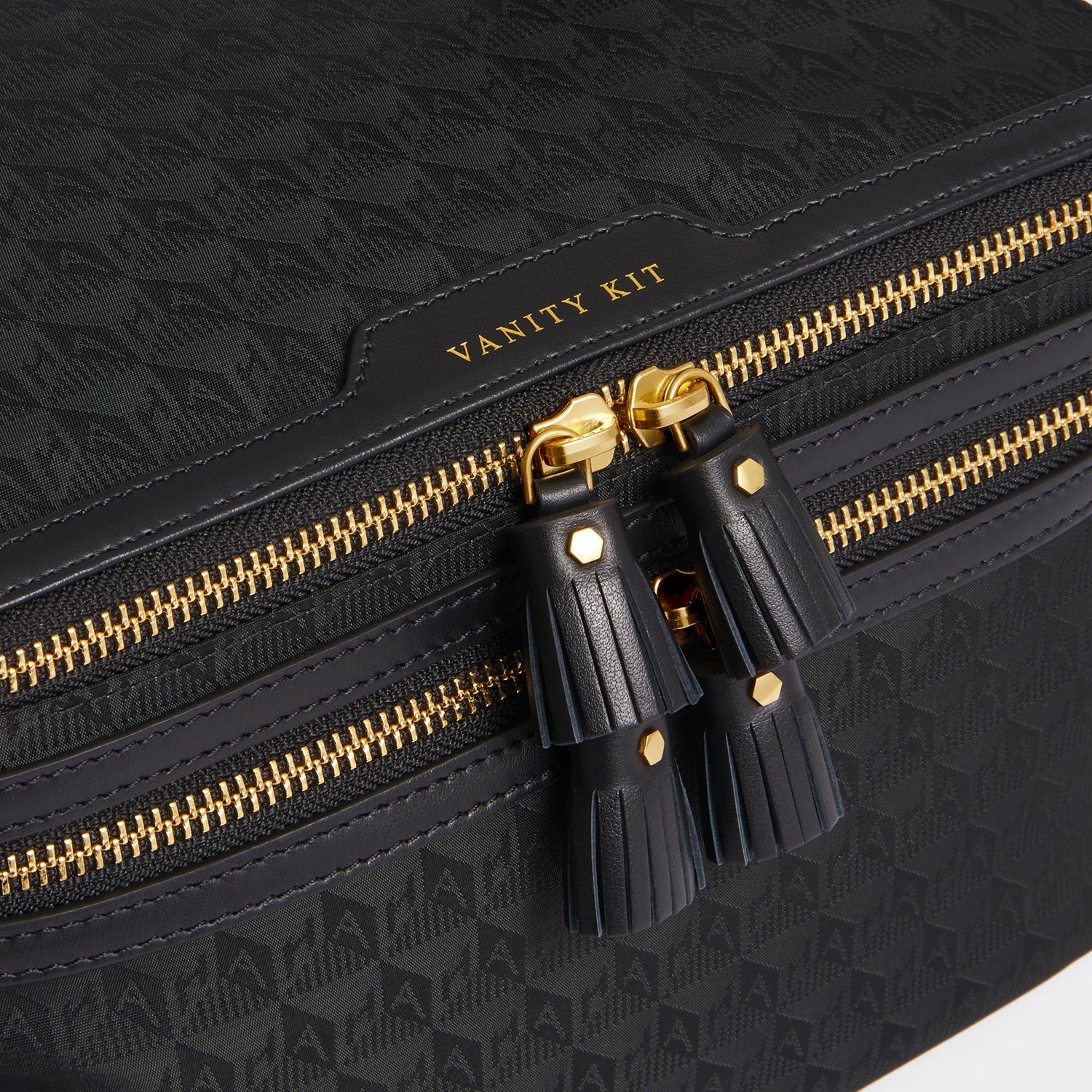 Logo Vanity Kit | Anya Hindmarch US