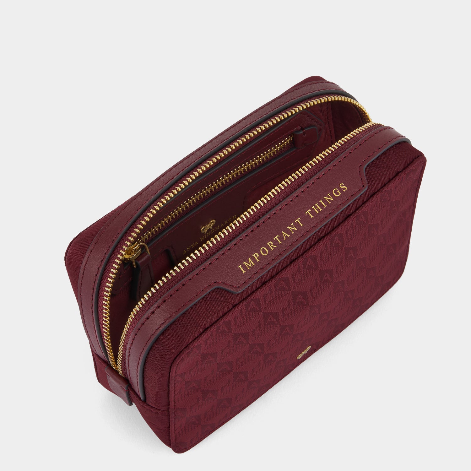 ANYA HINDMARCH ポーチ Important Things 180498 Logo Important Things Pouch | Anya Hindmarch UK