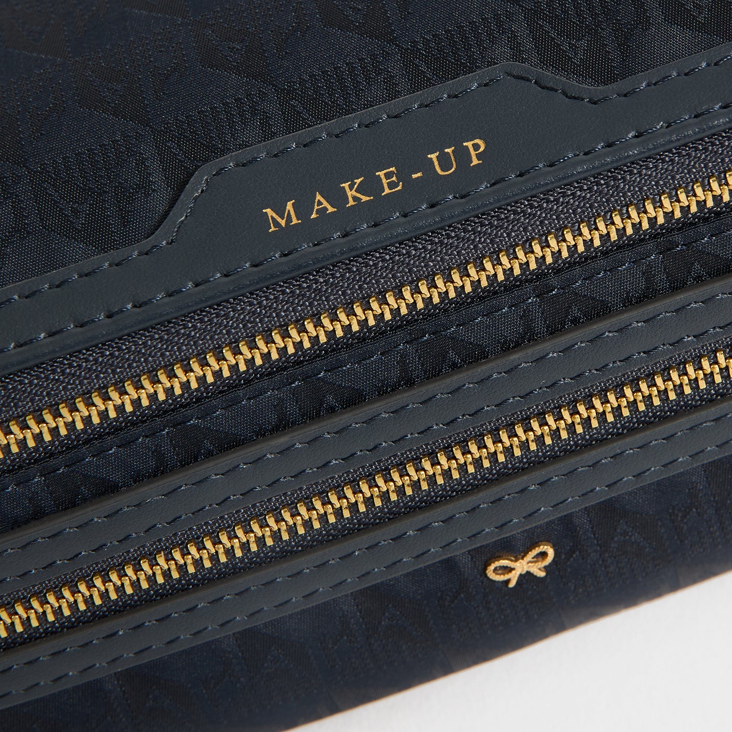 Anya Hindmarch | Logo Make-Up Pouch Anya Hindmarch | Logo Make-Up Pouch