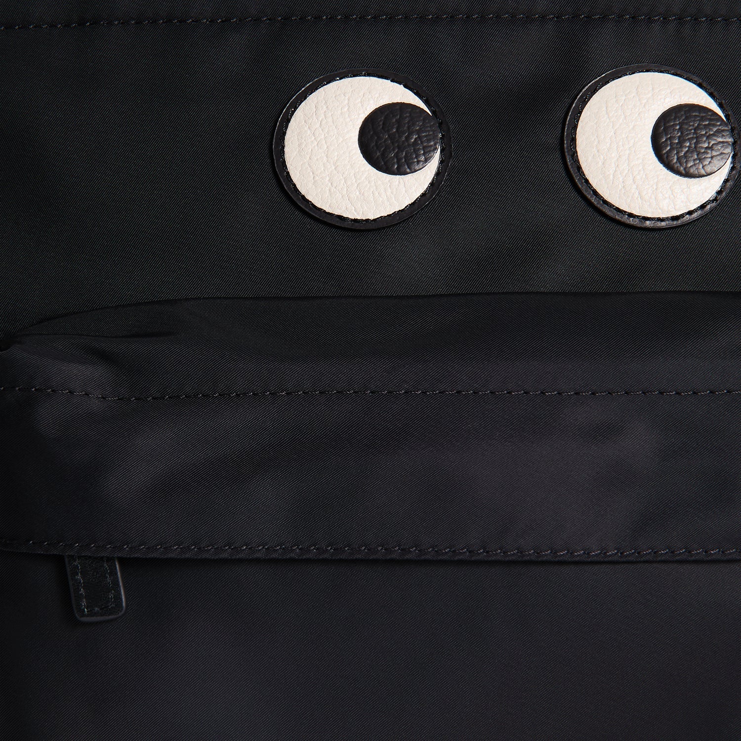 ANYA HINDMARCH EW Tote Mini Eyes ブラック E/W Eyes Mini Cross-body Tote | Anya Hindmarch US