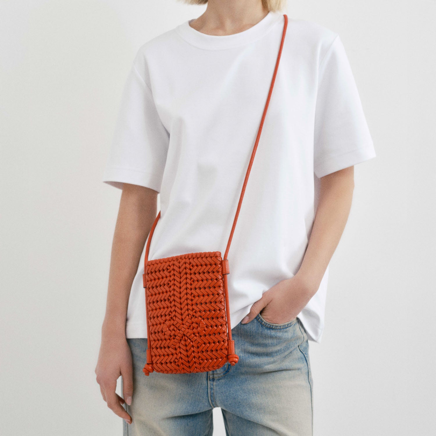 Neeson Cross-body Pouch | Anya Hindmarch US