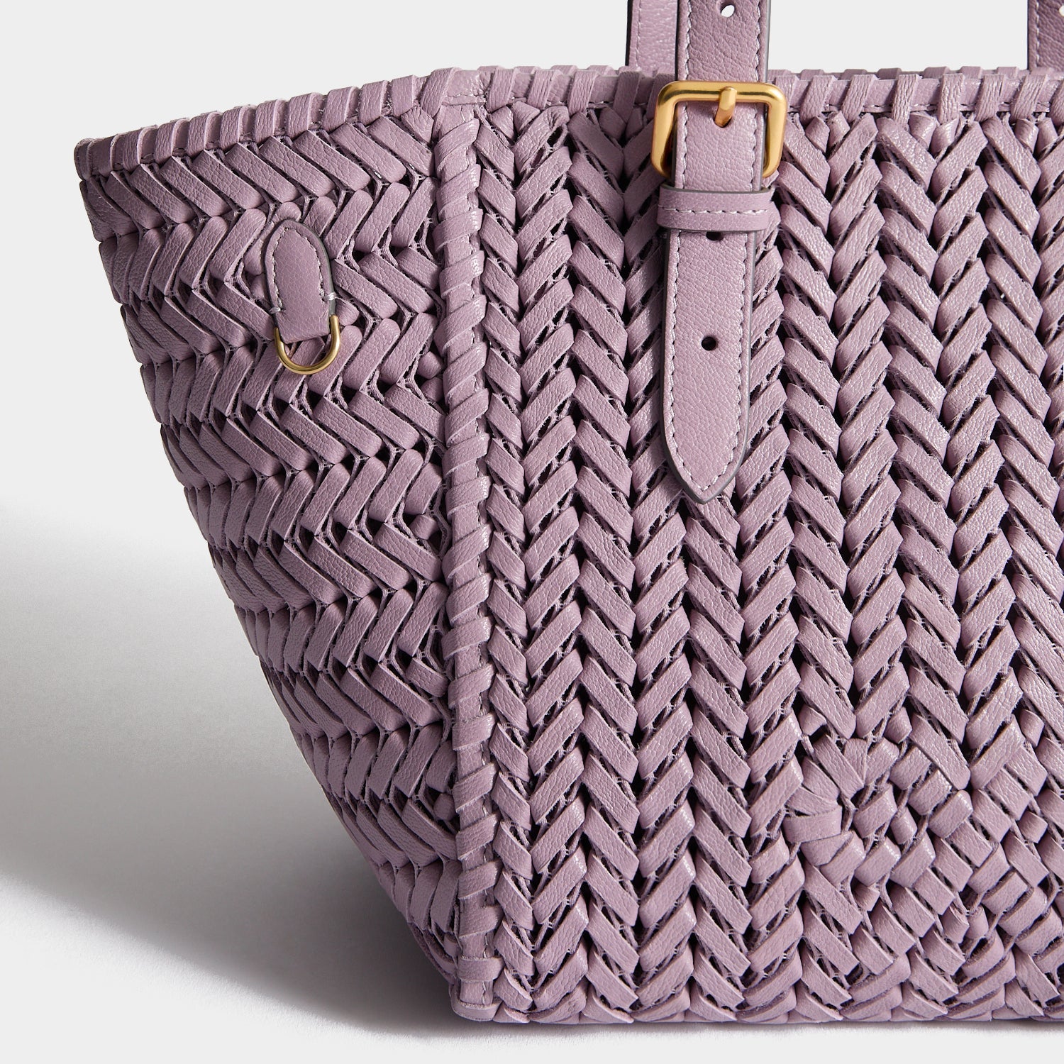 アニヤハインドマーチ　ニーソントート Neeson Small Square Tote | Anya Hindmarch US