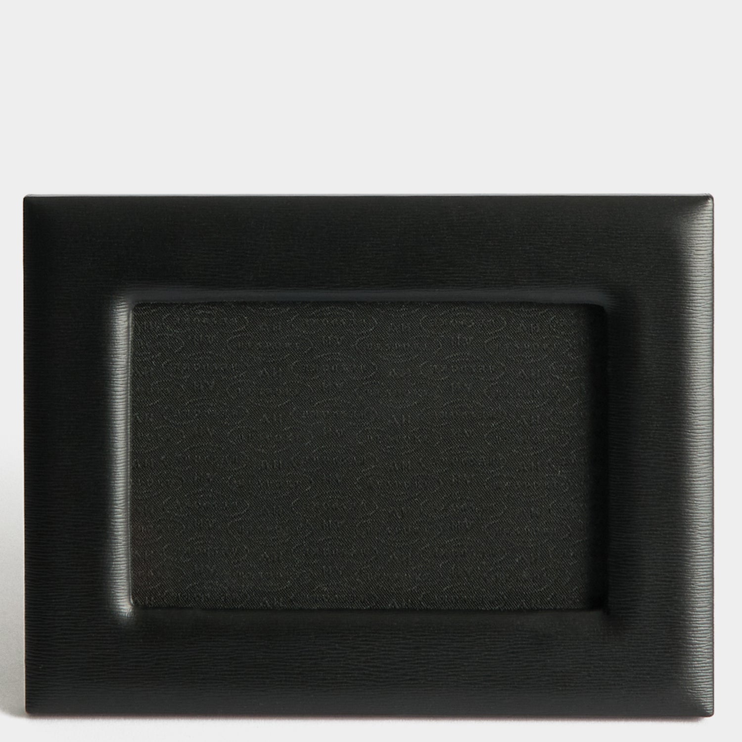 Bespoke Shaftesbury 6x4 Frame | Anya Hindmarch US