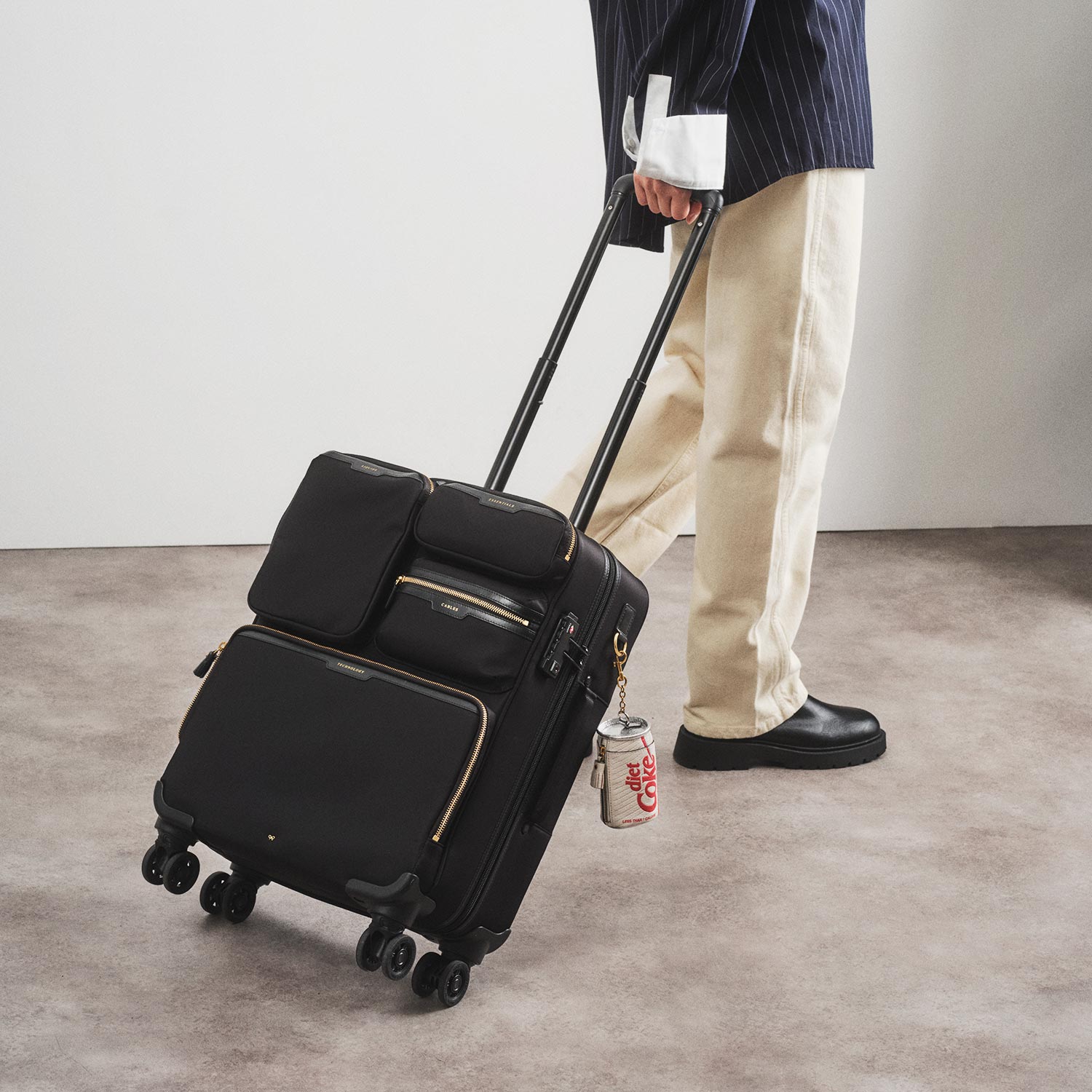 超美品！　ANYA HINDMARCH スーツケース　キャリーバック Short-Haul Suitcase | Anya Hindmarch US