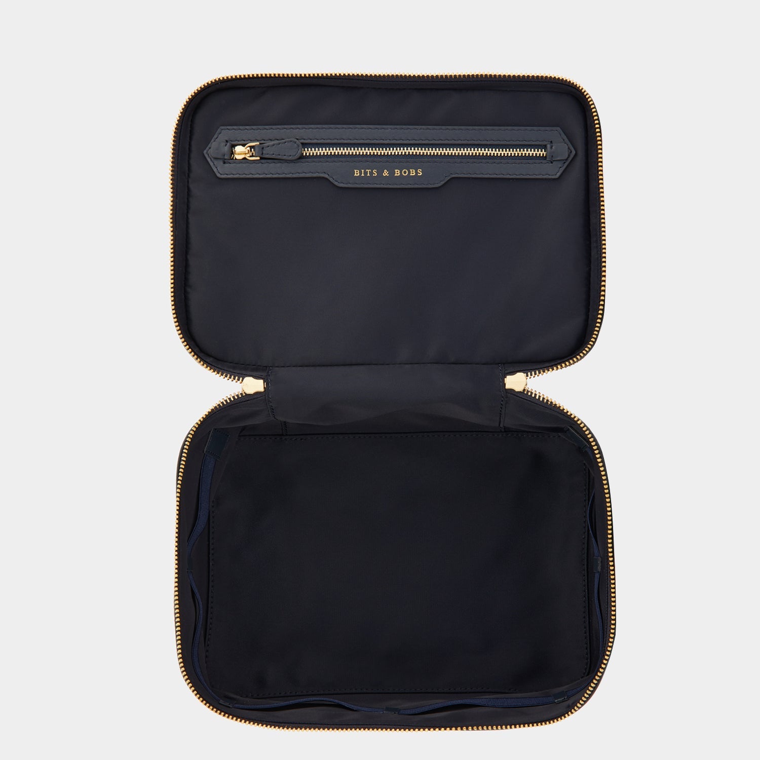 Logo Vanity Kit -

                  
                    Jacquard Nylon in Marine -
                  

                  Anya Hindmarch US
