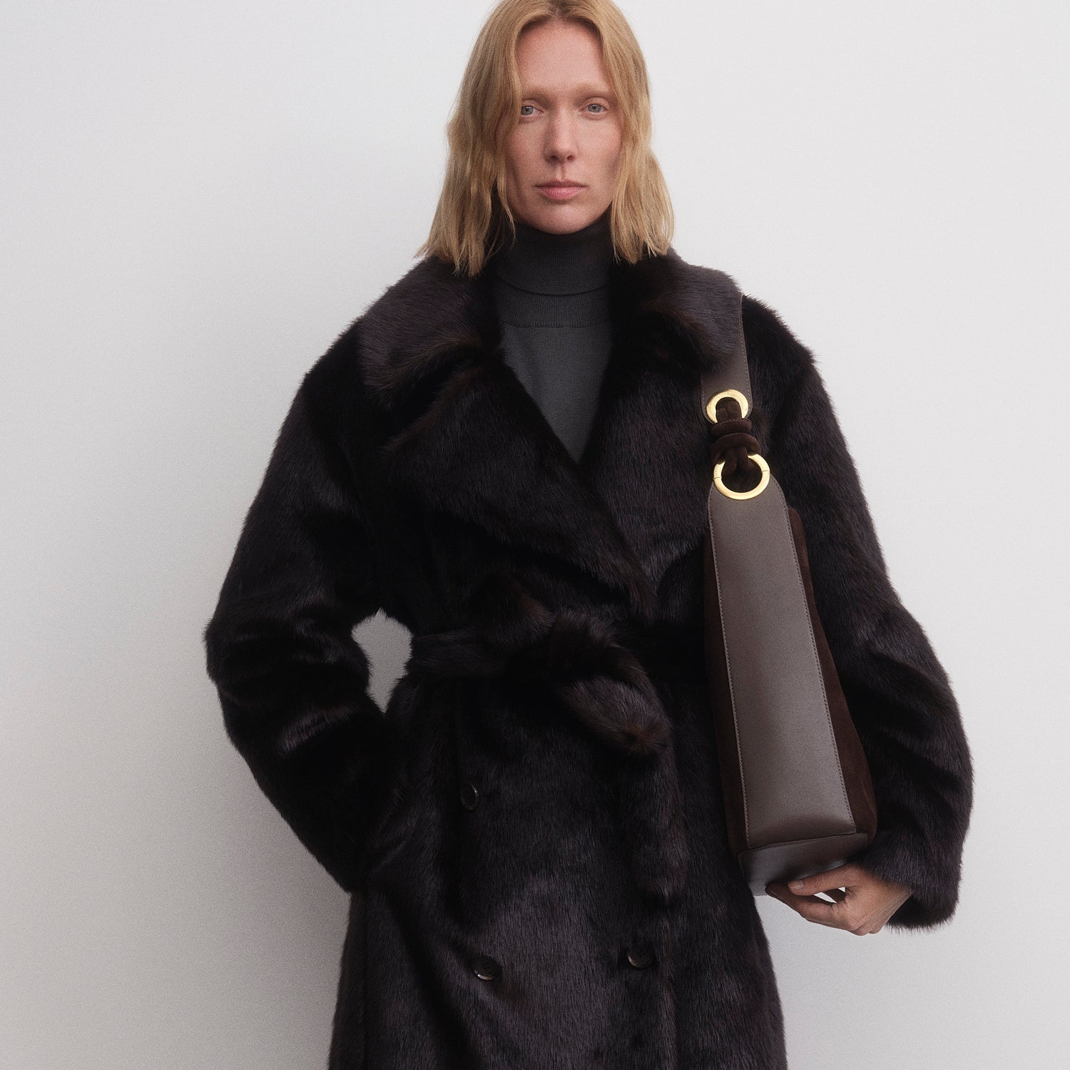 Ringo Shoulder Bag -

          
            Suede Leather in Truffle Brown -
          

          Anya Hindmarch US
