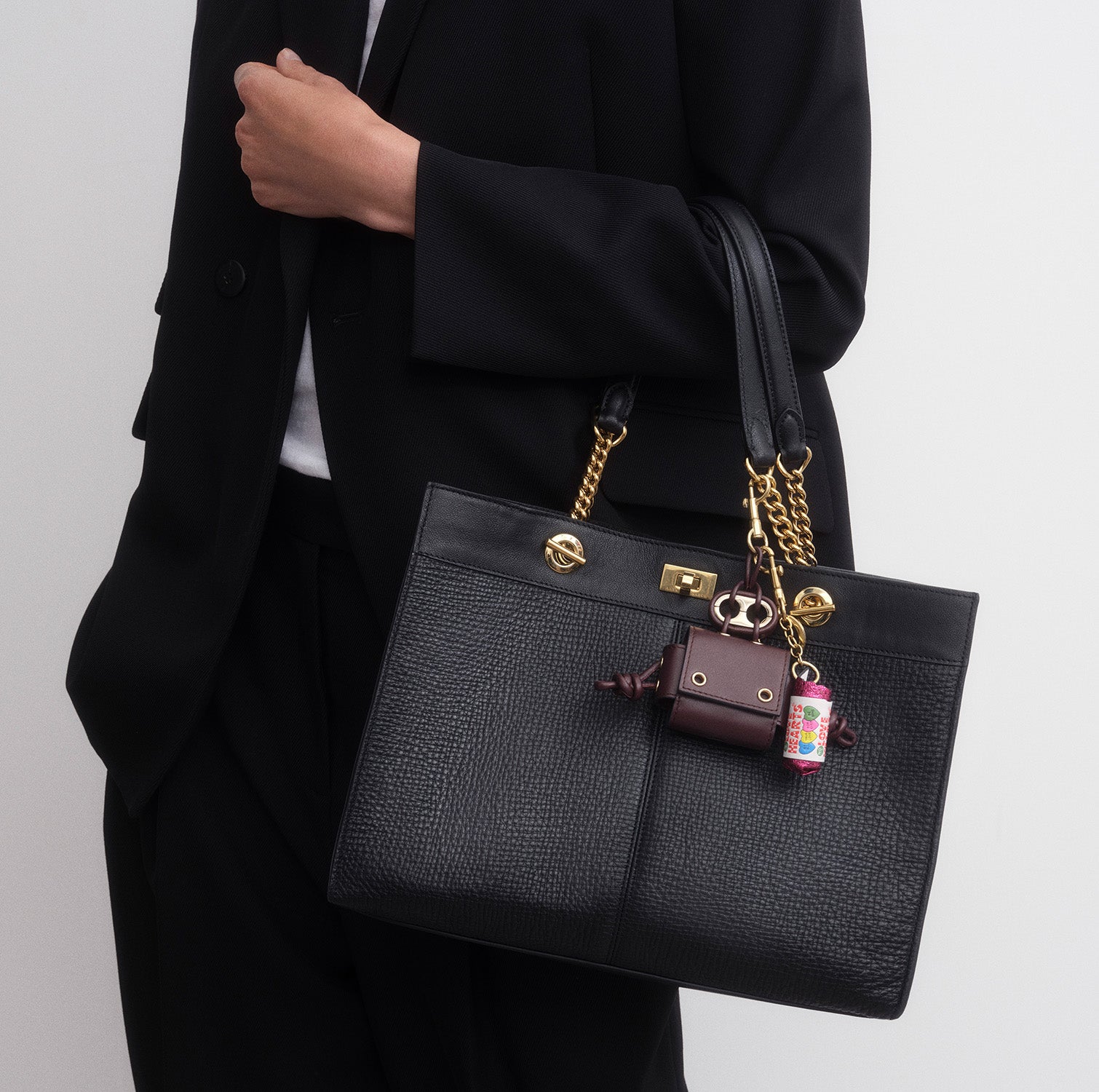 Mortimer Small Eyelet Tote -

          
            Crosshatch Leather in Black -
          

          Anya Hindmarch US
