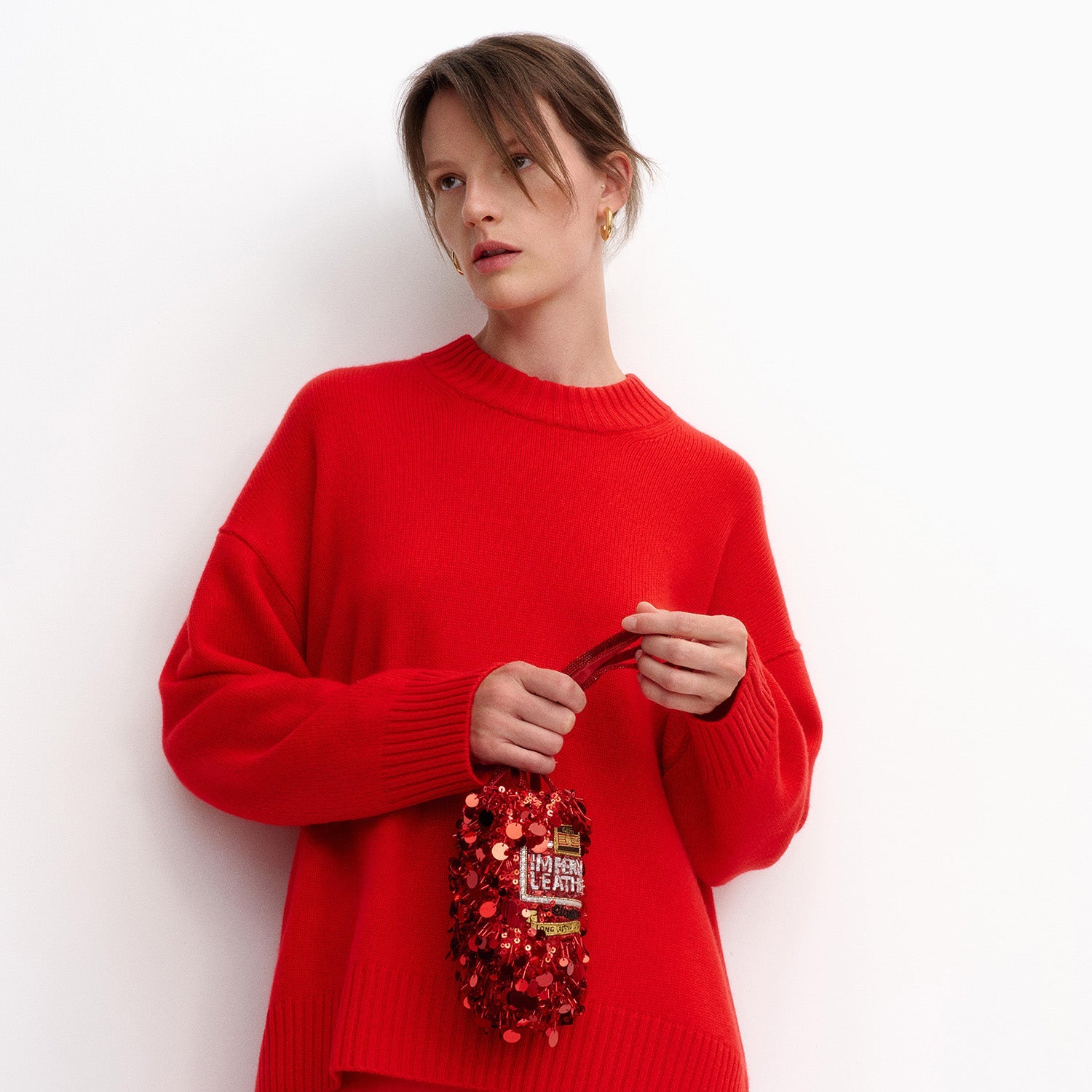 Anya Brands Imperial Leather Mini Bucket Bag -

          
            Satin/Sequins in Red -
          

          Anya Hindmarch US
