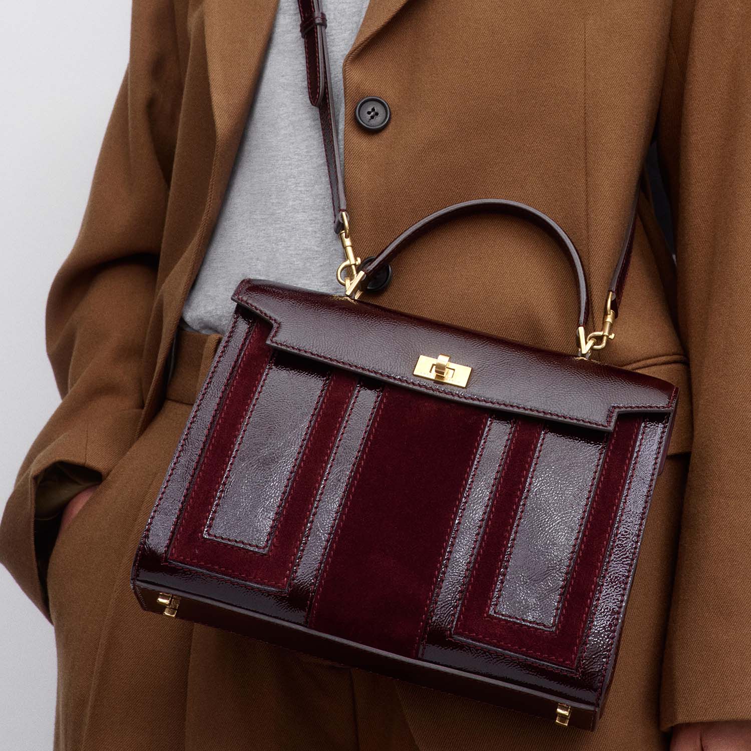 Mortimer Patchwork Top Handle -

          
            Suede Leather in Grape -
          

          Anya Hindmarch US
