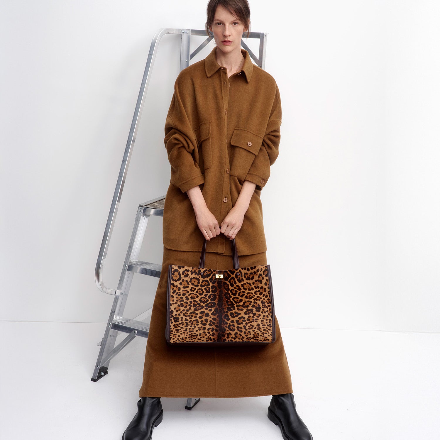 Mortimer Leopard Tote -

          
            Calf Leather in Leopard -
          

          Anya Hindmarch US
