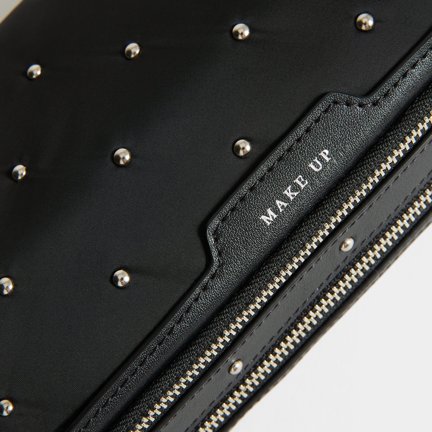 Studs Large Make-Up Pouch -

          
            Recycled Satin/Calf Leather in Black -
          

          Anya Hindmarch US
