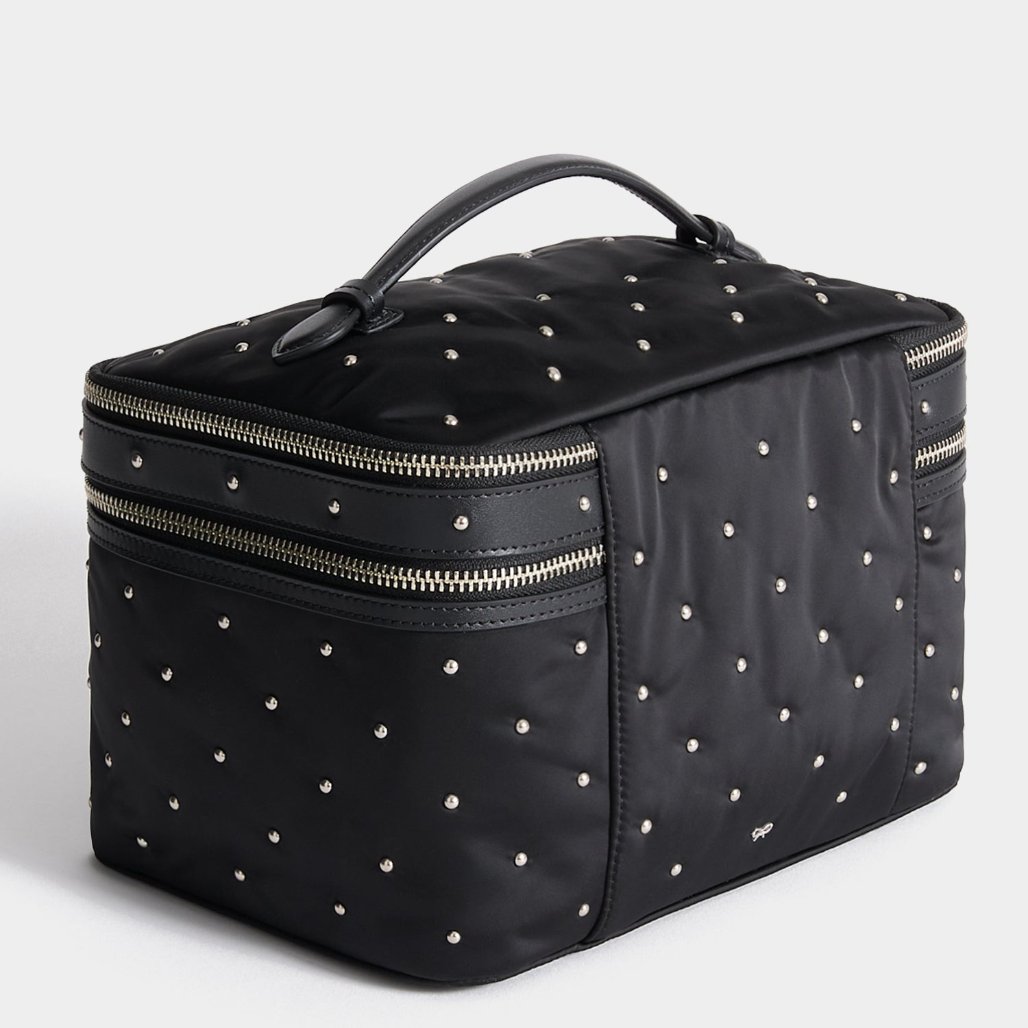 Studs Vanity Kit -

          
            Recycled Satin/Calf Leather in Black -
          

          Anya Hindmarch US
