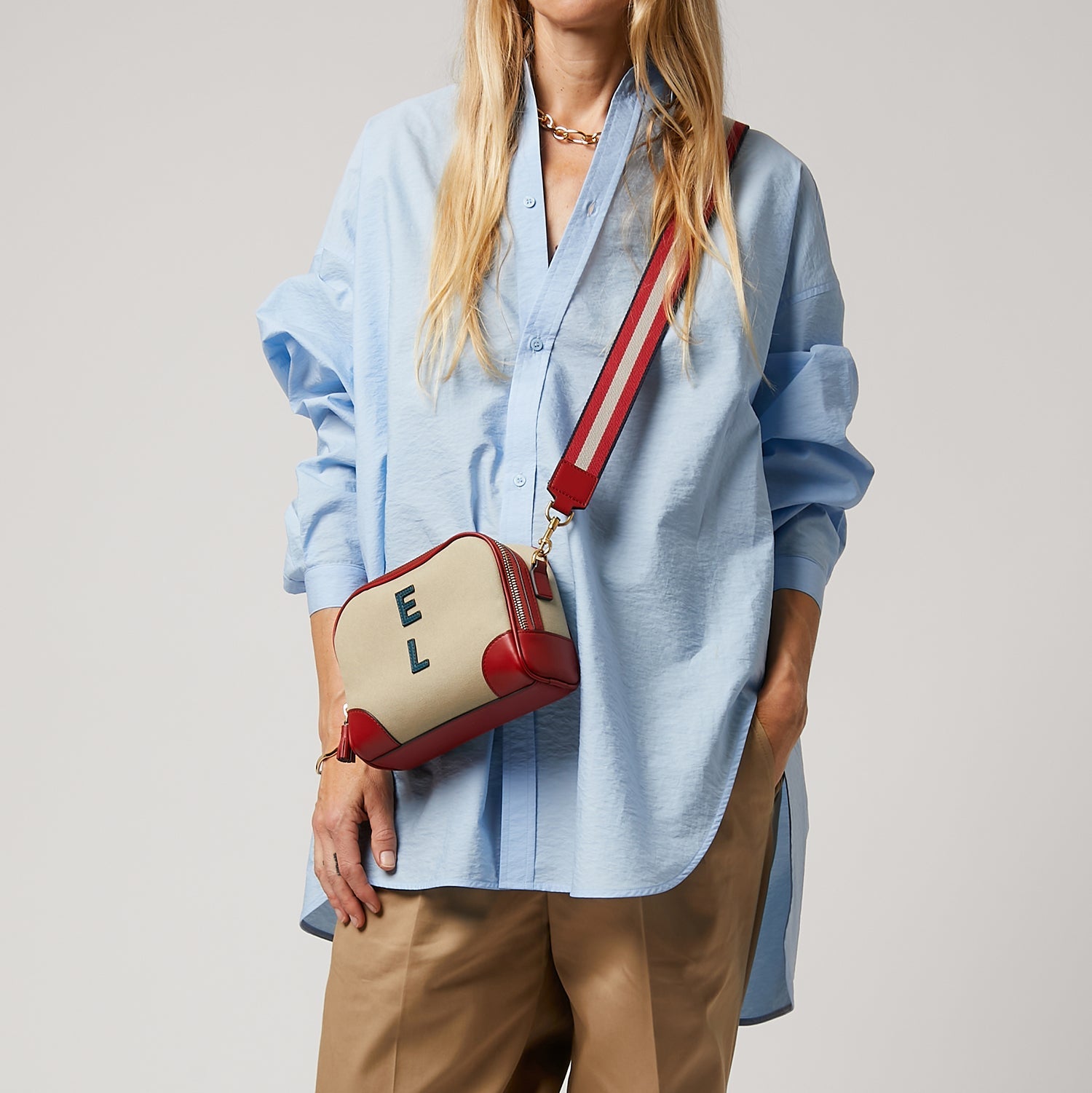 Bespoke Walton Cross-body -

          
            Cotton in Red -
          

          Anya Hindmarch US

