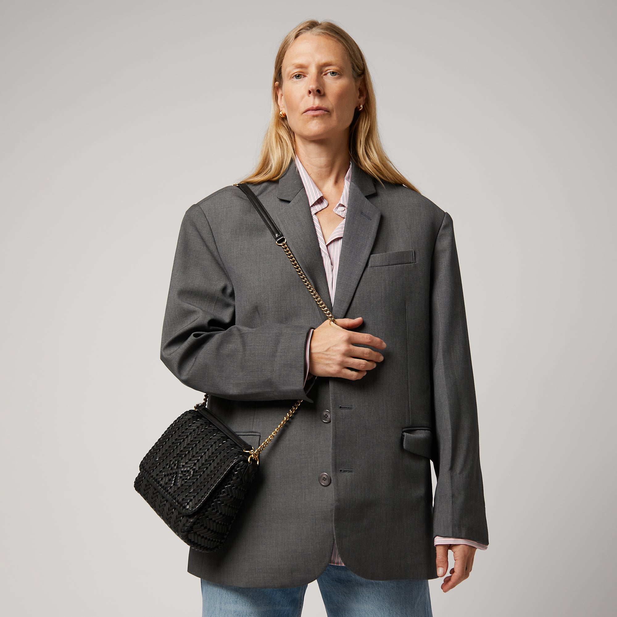 Neeson Chain Cross-body -

                  
                    Capra Leather in Black -
                  

                  Anya Hindmarch US
