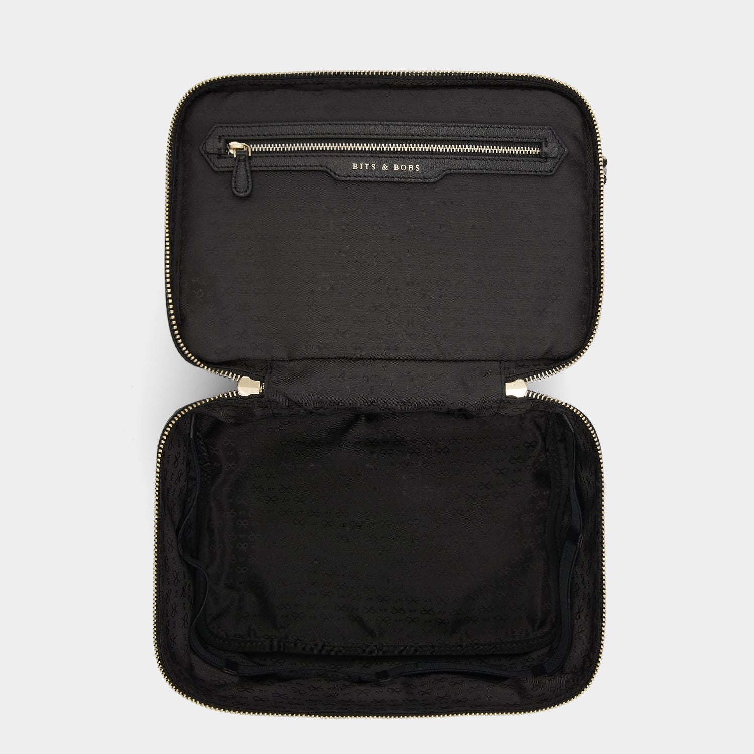 Vanity Kit -

          
            Econyl® Regenerated Nylon in Black -
          

          Anya Hindmarch US
