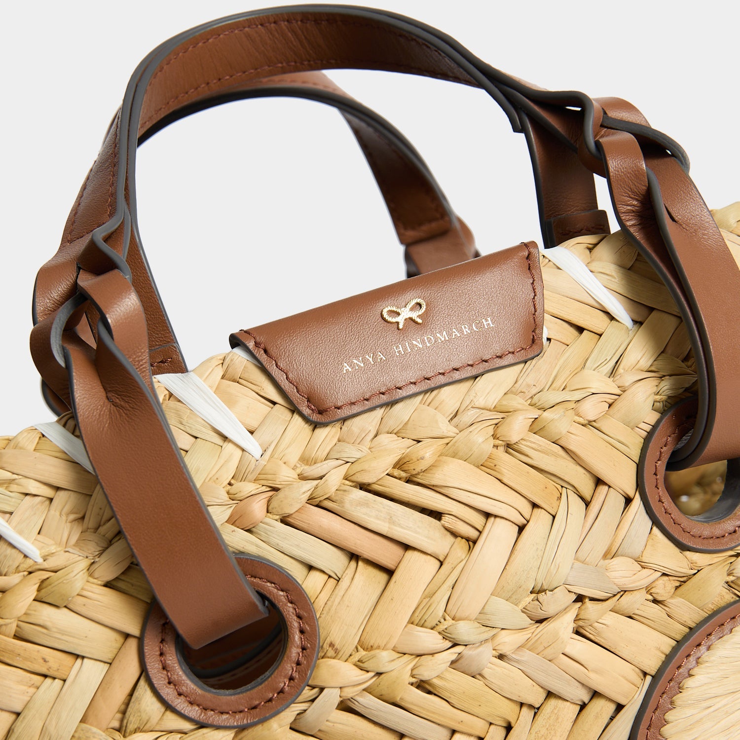 アニヤ ハインドマーチ / EYES SMALL PAPER BASKET Small Paper Basket Bag with Eyes | Anya Hindmarch US