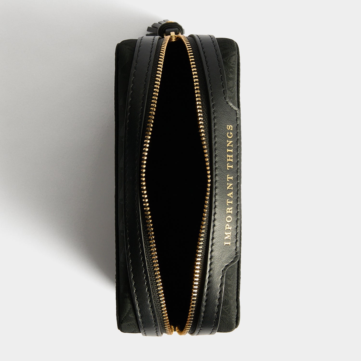 Anya Hindmarch IMPORTANT THINGSポーチ Logo Important Things Pouch | Anya Hindmarch US