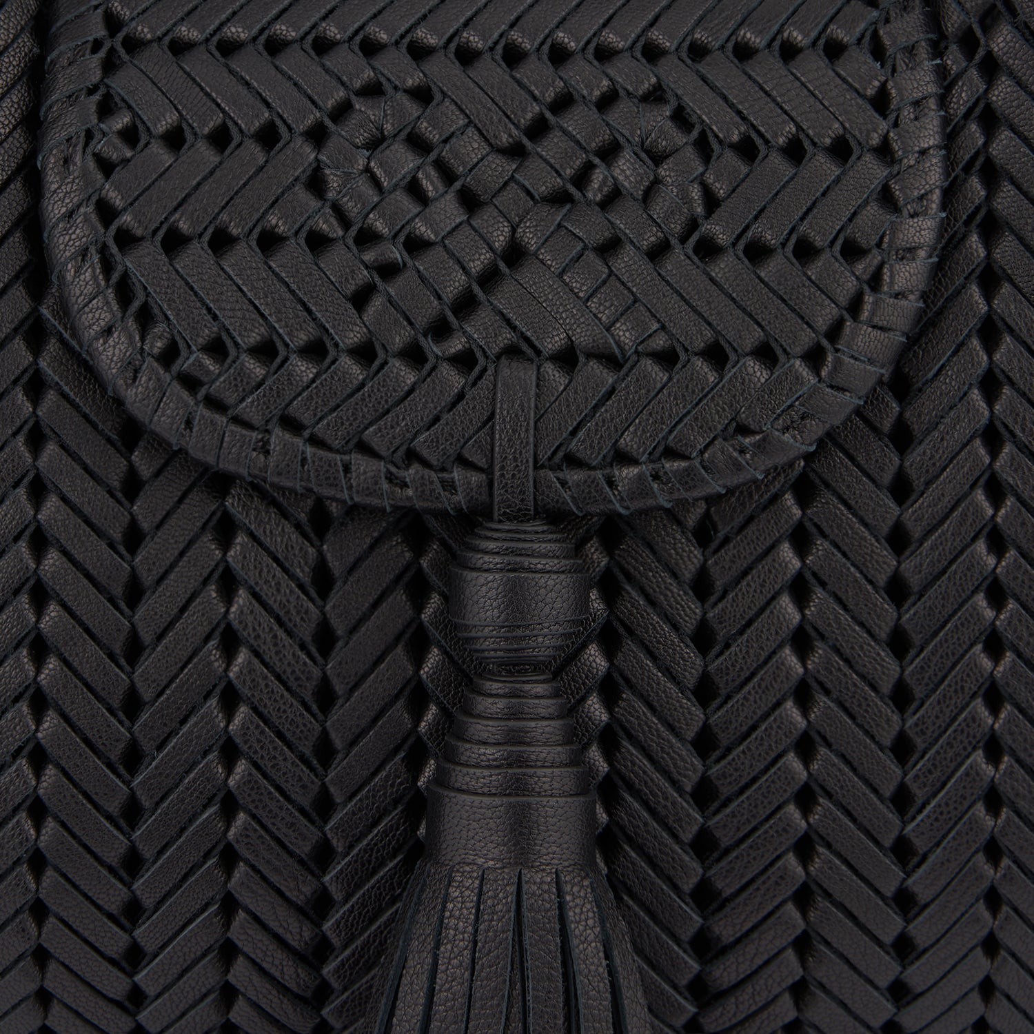 Neeson Tassel Tote -

                  
                    Capra Leather in Black -
                  

                  Anya Hindmarch US
