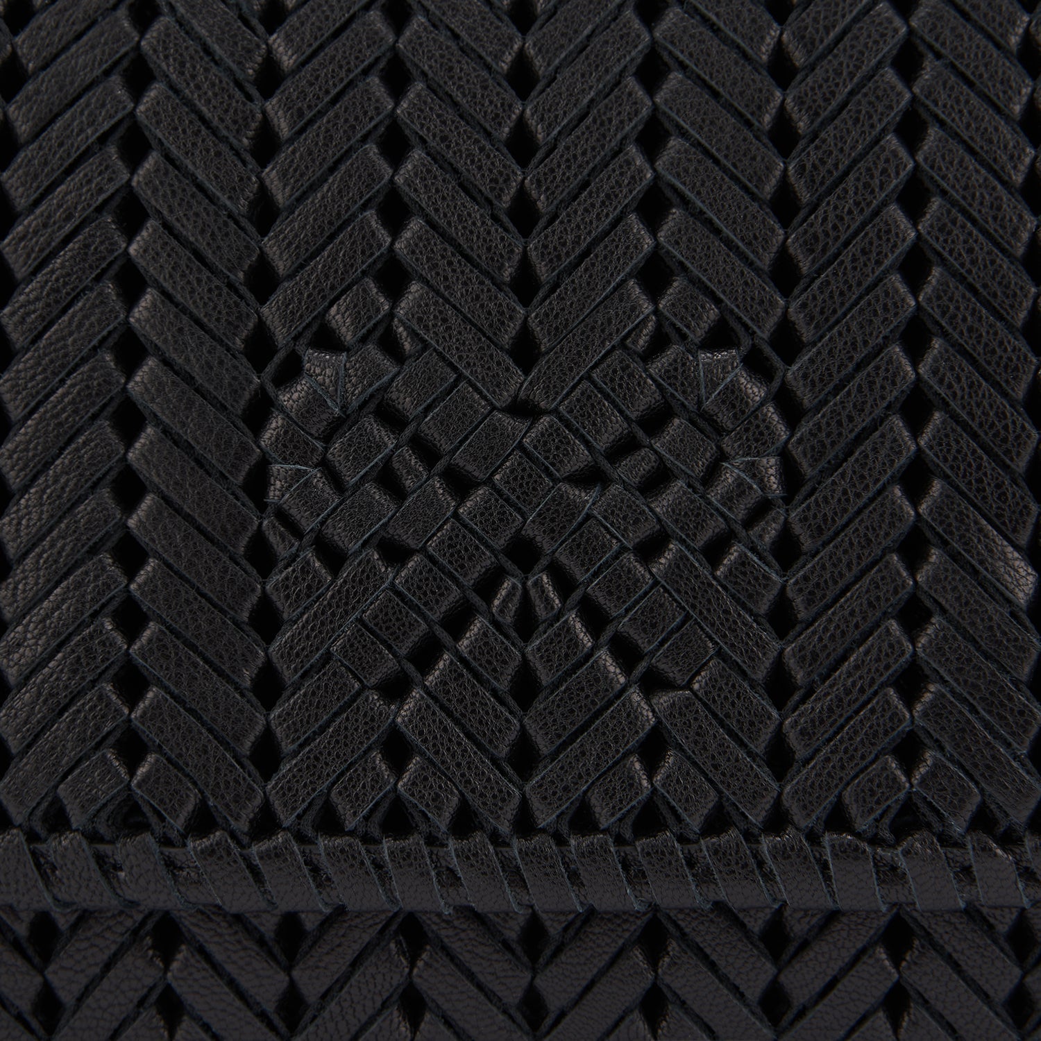 Neeson Chain Cross-body -

                  
                    Capra Leather in Black -
                  

                  Anya Hindmarch US
