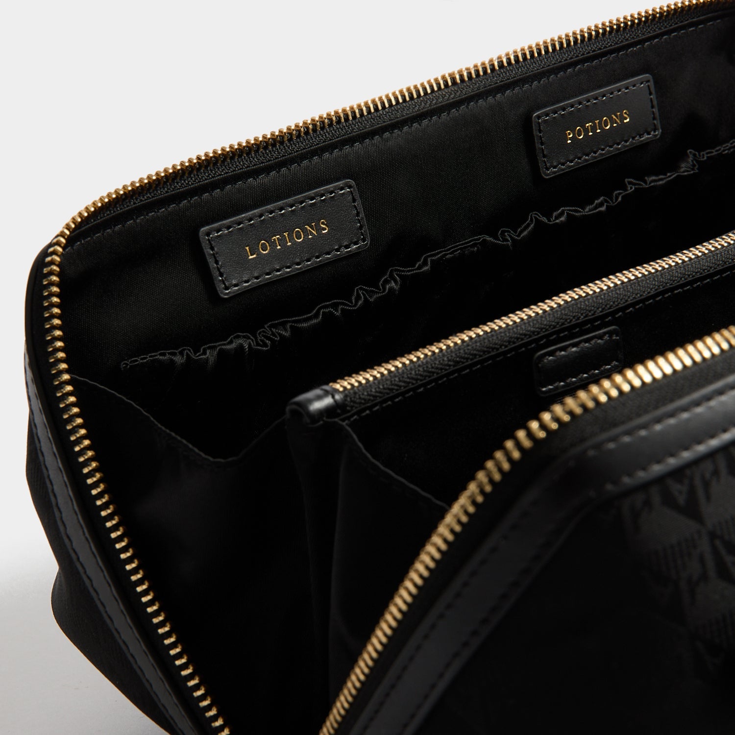 Logo Dressing Table | Anya Hindmarch US