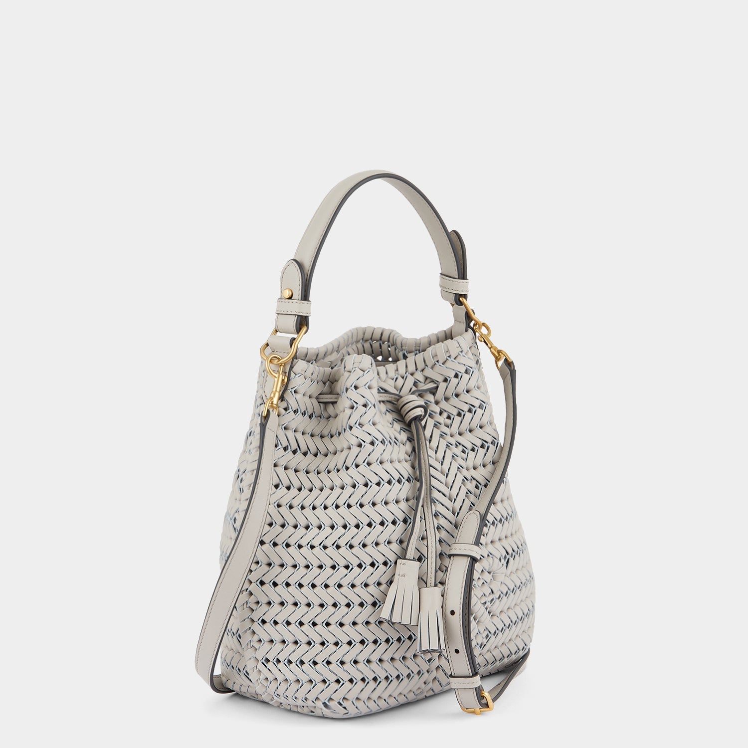 Neeson Small Drawstring -

                  
                    Calf Leather in Steam -
                  

                  Anya Hindmarch US

