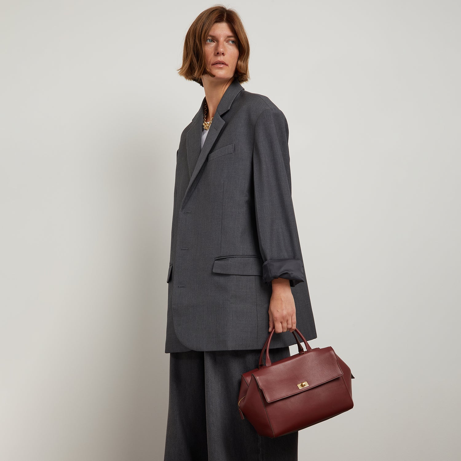 Small Seaton -

                  
                    Calf Leather in Rosewood -
                  

                  Anya Hindmarch US
