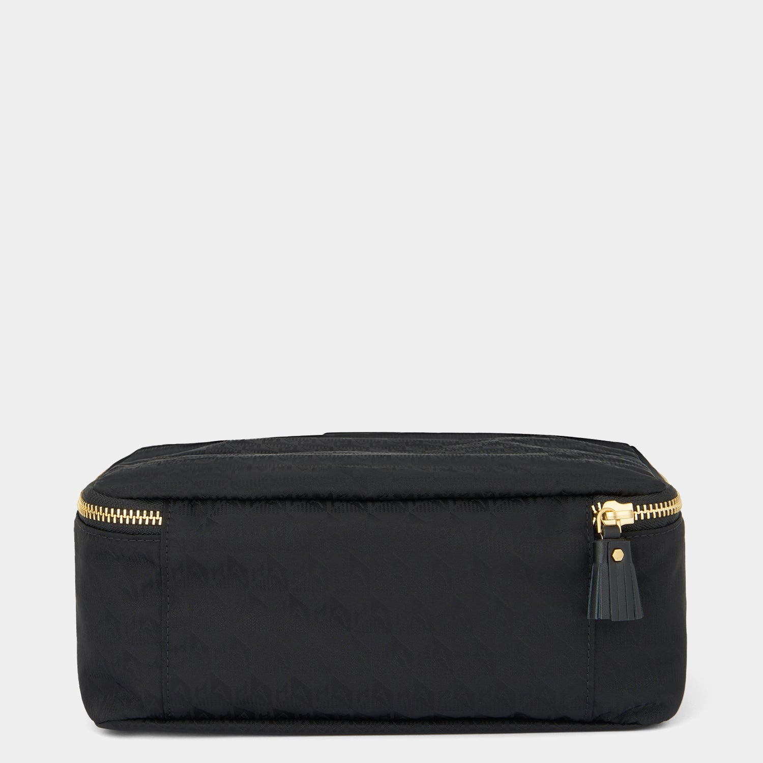 Logo Small Packing Cube -

                  
                    Recycled Nylon in Black -
                  

                  Anya Hindmarch US
