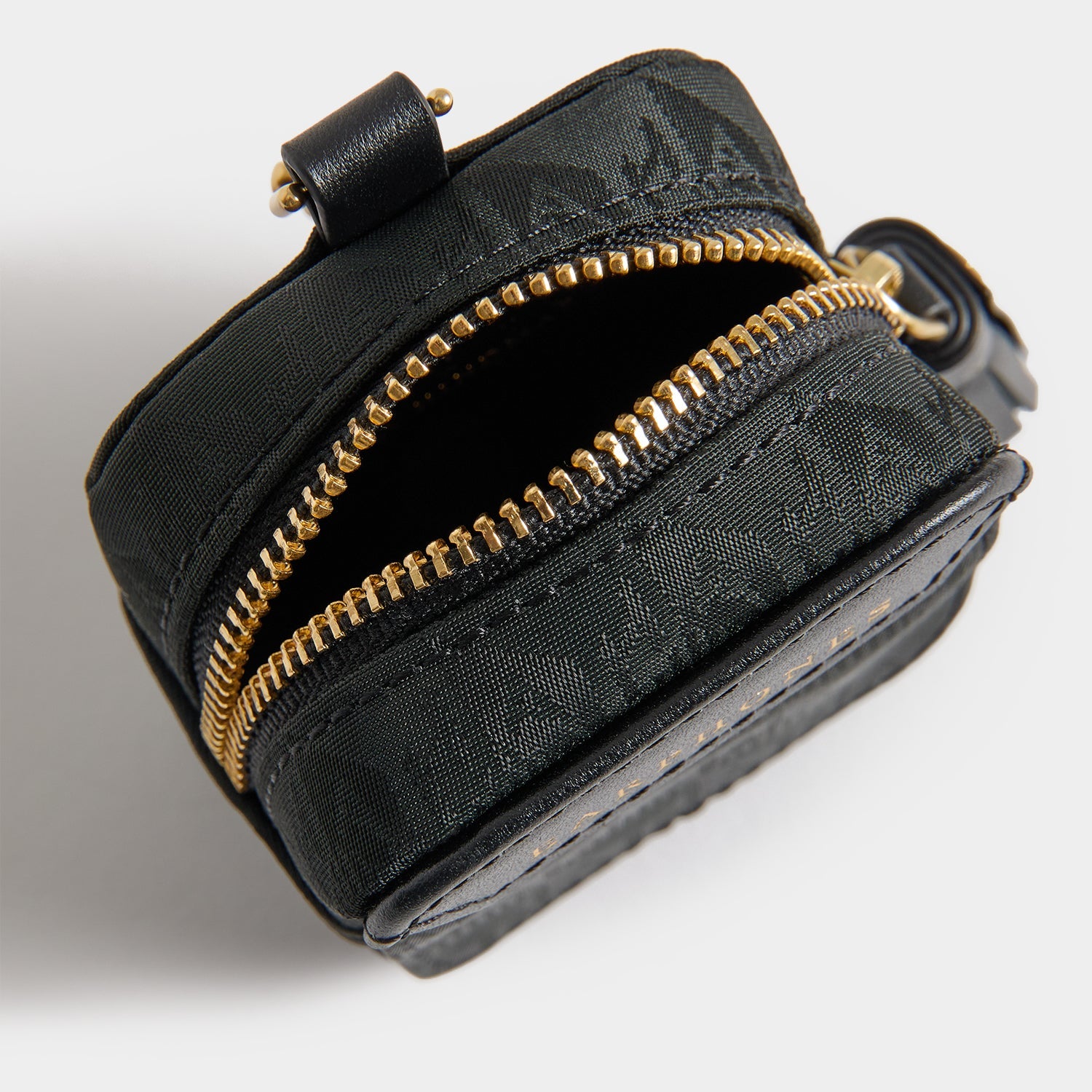 Logo Ear Phones Travel Pouch -

          
            Jacquard Nylon in Black -
          

          Anya Hindmarch US
