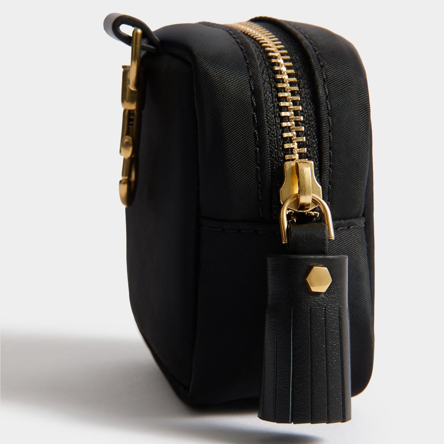 Eyes Ear Phones Travel Pouch | Anya Hindmarch US