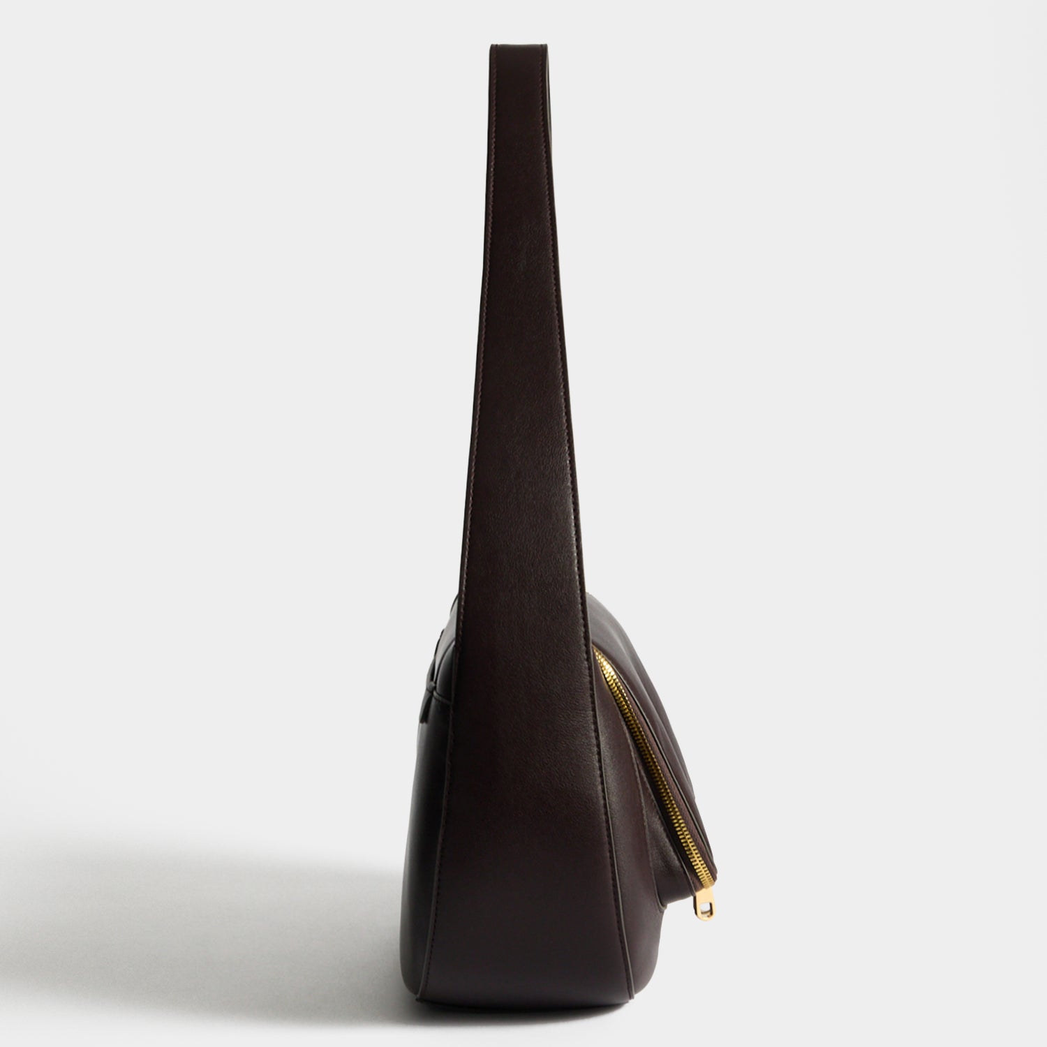 Vere Shoulder Bag -

          
            Calf Leather in Grape -
          

          Anya Hindmarch US
