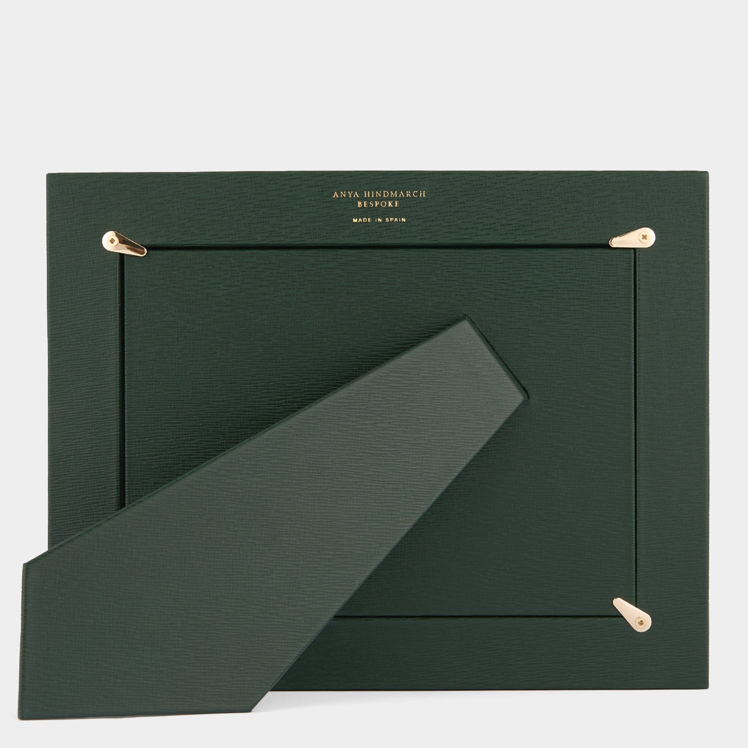 Bespoke Shaftesbury 5x7 Frame -

          
            London Grain in Forest Green -
          

          Anya Hindmarch US
