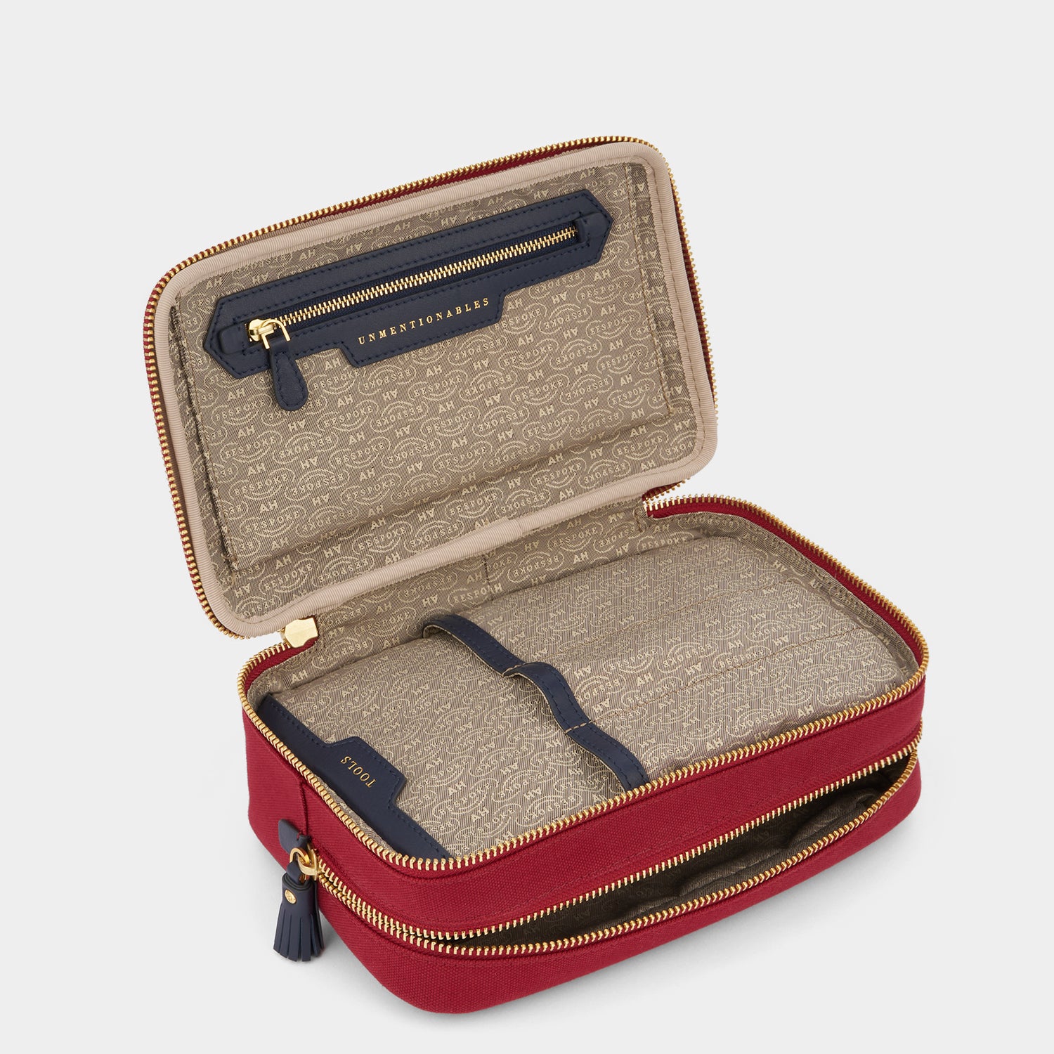 Bespoke Walton Washbag -

          
            Canvas/Smooth Leather in Vampire -
          

          Anya Hindmarch US
