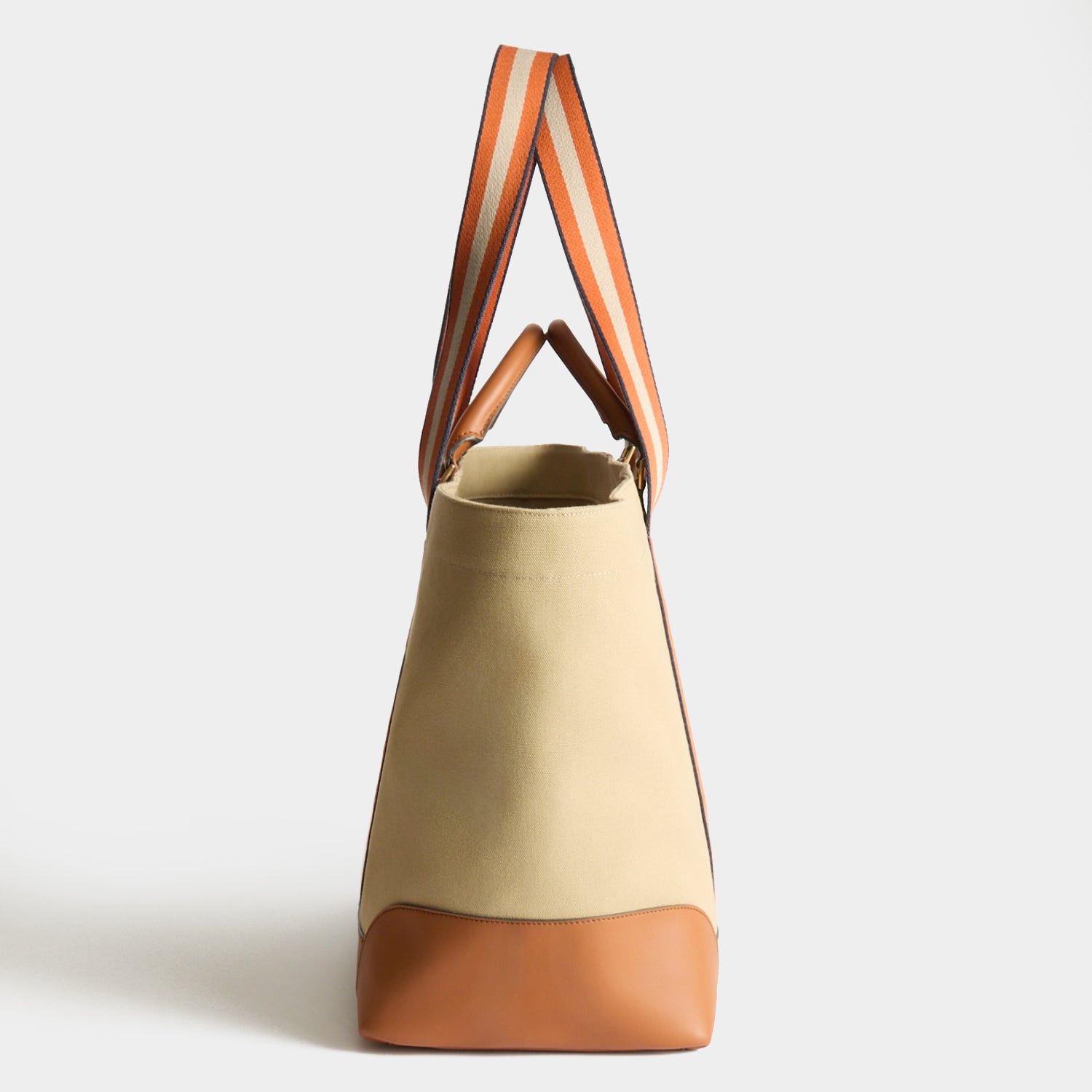 ANYA HINDMARCH バッグ CARKER M キャメル Mortimer Top Handle | Anya Hindmarch US