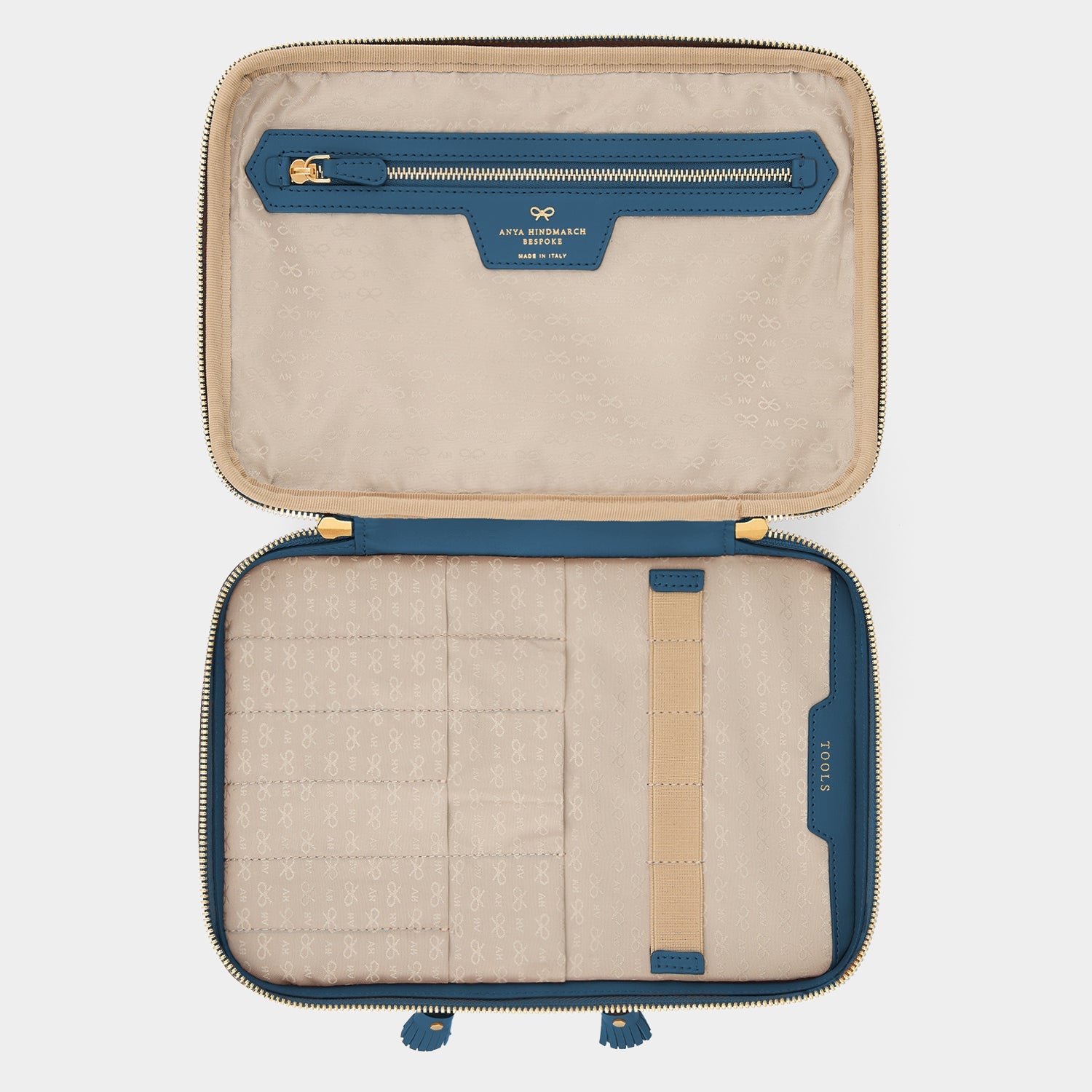 Bespoke Walton Vanity Kit -

          
            Canvas in Natural/Petrol Blue -
          

          Anya Hindmarch US
