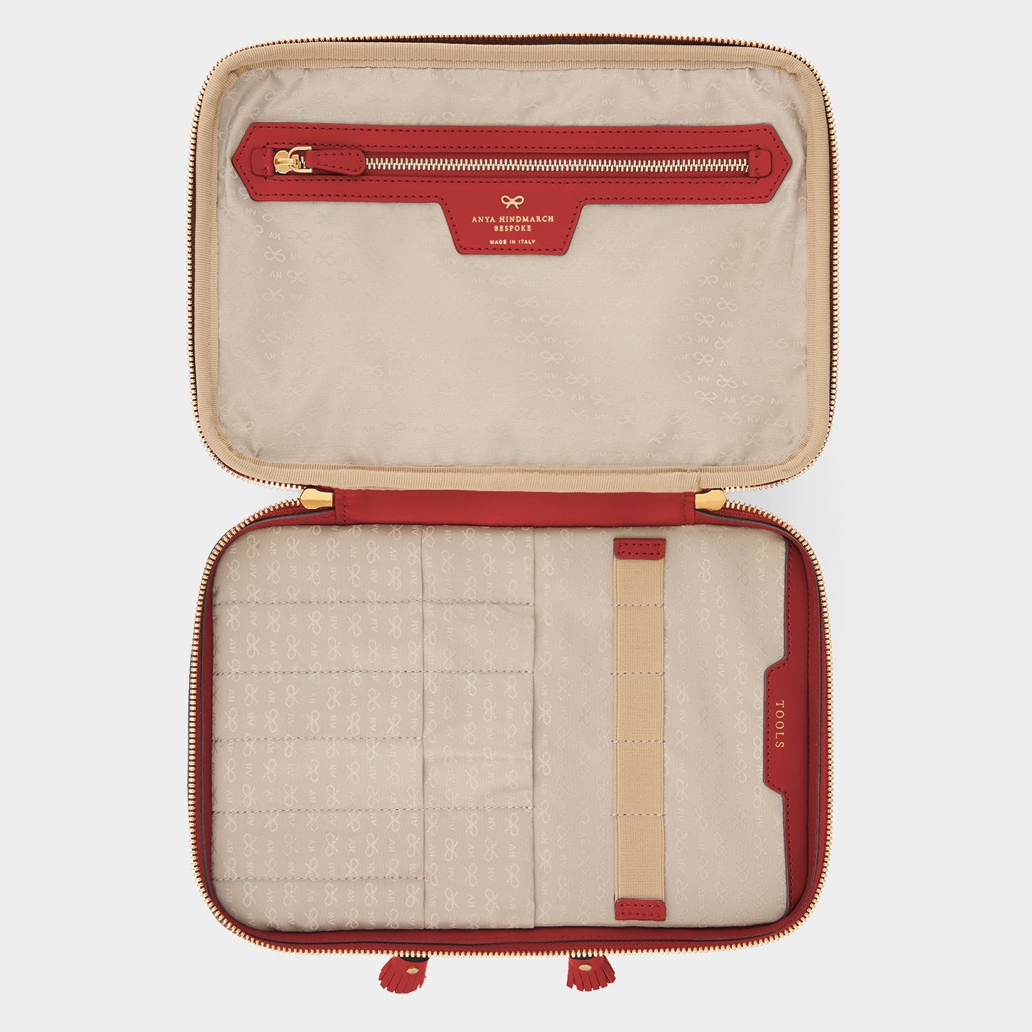 Bespoke Walton Vanity Kit -

          
            Canvas in Natural/Red -
          

          Anya Hindmarch US
