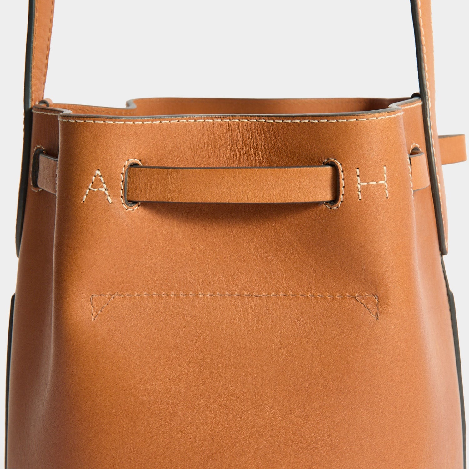 Return To Nature Small Bucket Bag -

          
            Natural Grain Leather in Pecan Brown -
          

          Anya Hindmarch US
