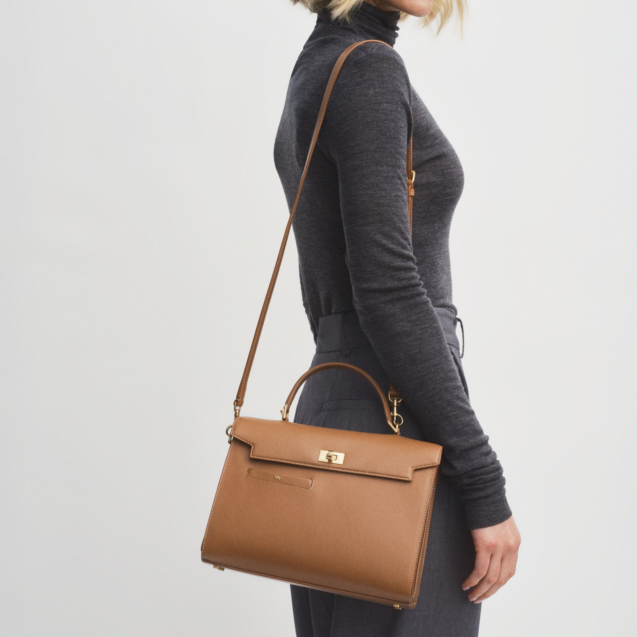 Mortimer Top Handle -

          
            Calf Leather in Pecan -
          

          Anya Hindmarch US

