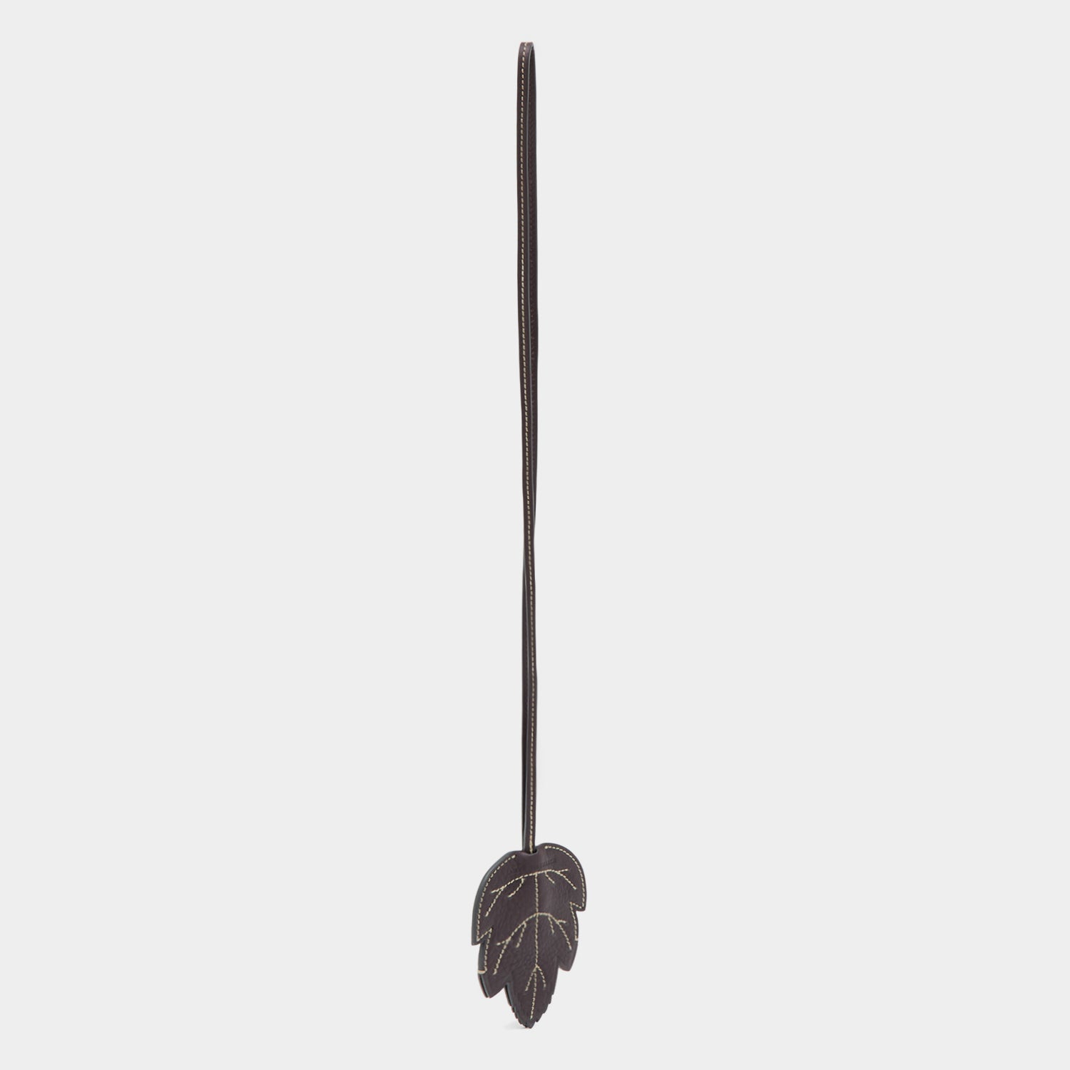 RTN Leaf Key Charm -

          
            Natural Grain Leather in Grape Purple -
          

          Anya Hindmarch US
