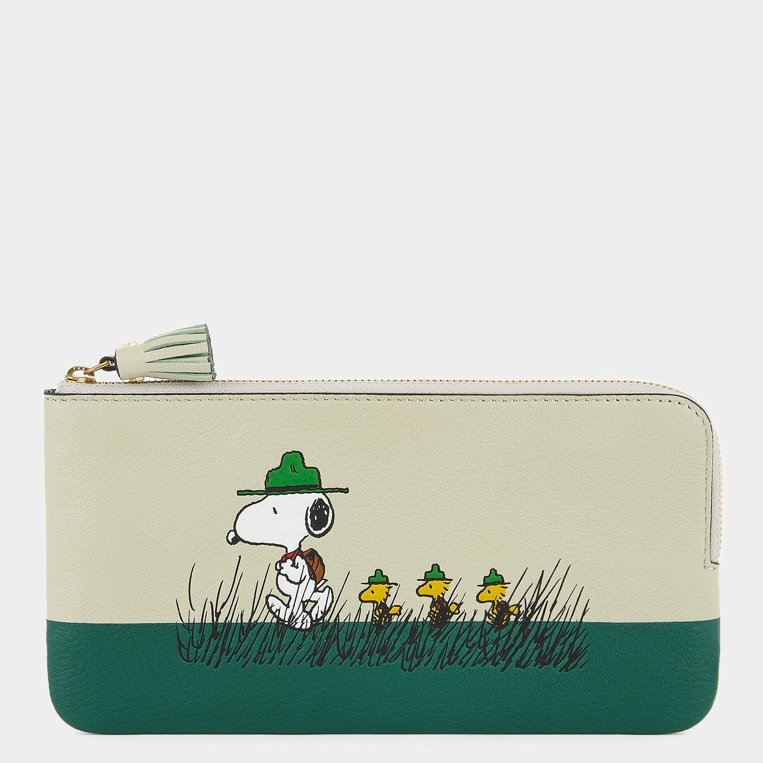 Peanuts Snoopy Zip Loose Pocket -

          
            Capra Leather in Eau De Nil Green -
          

          Anya Hindmarch US
