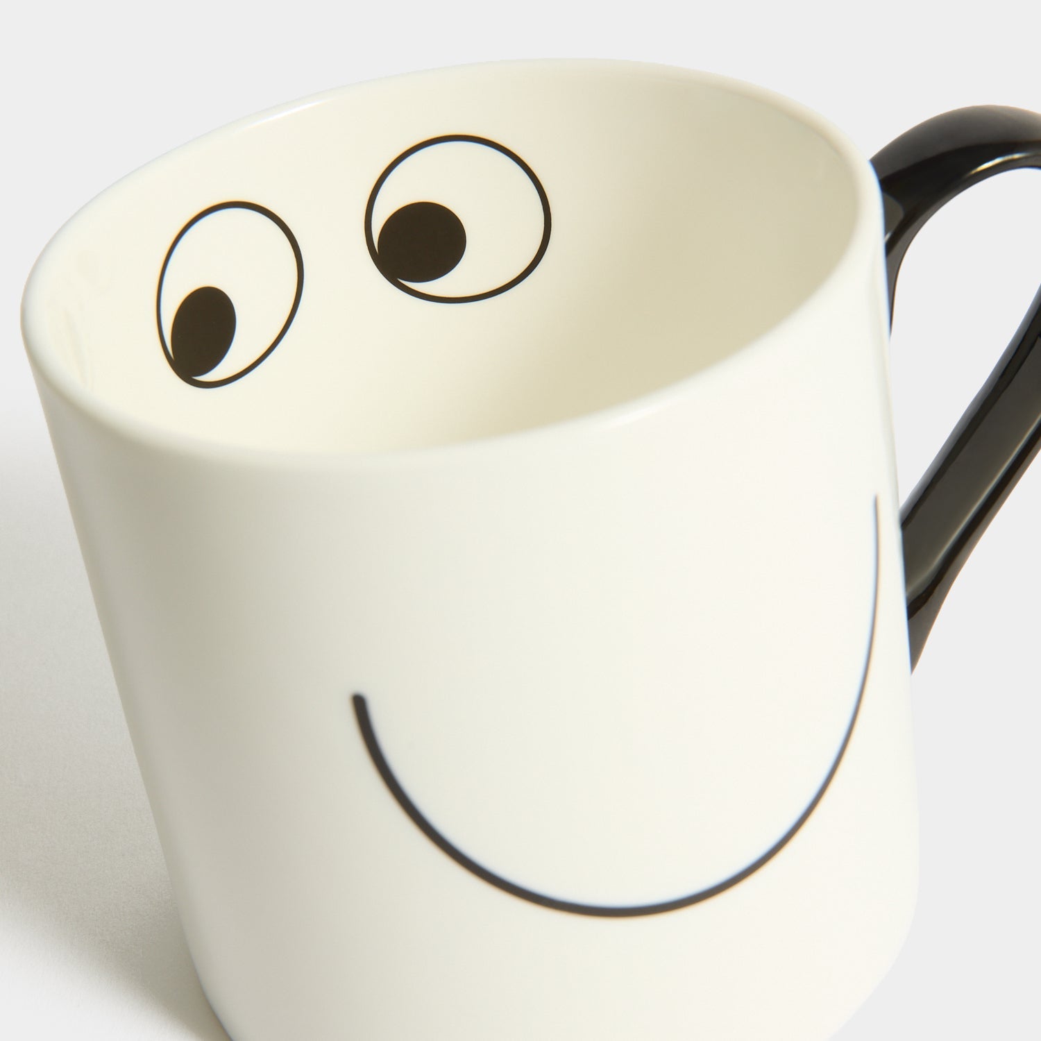Happy Eyes Large Mug -

          
            Bone China in White -
          

          Anya Hindmarch US
