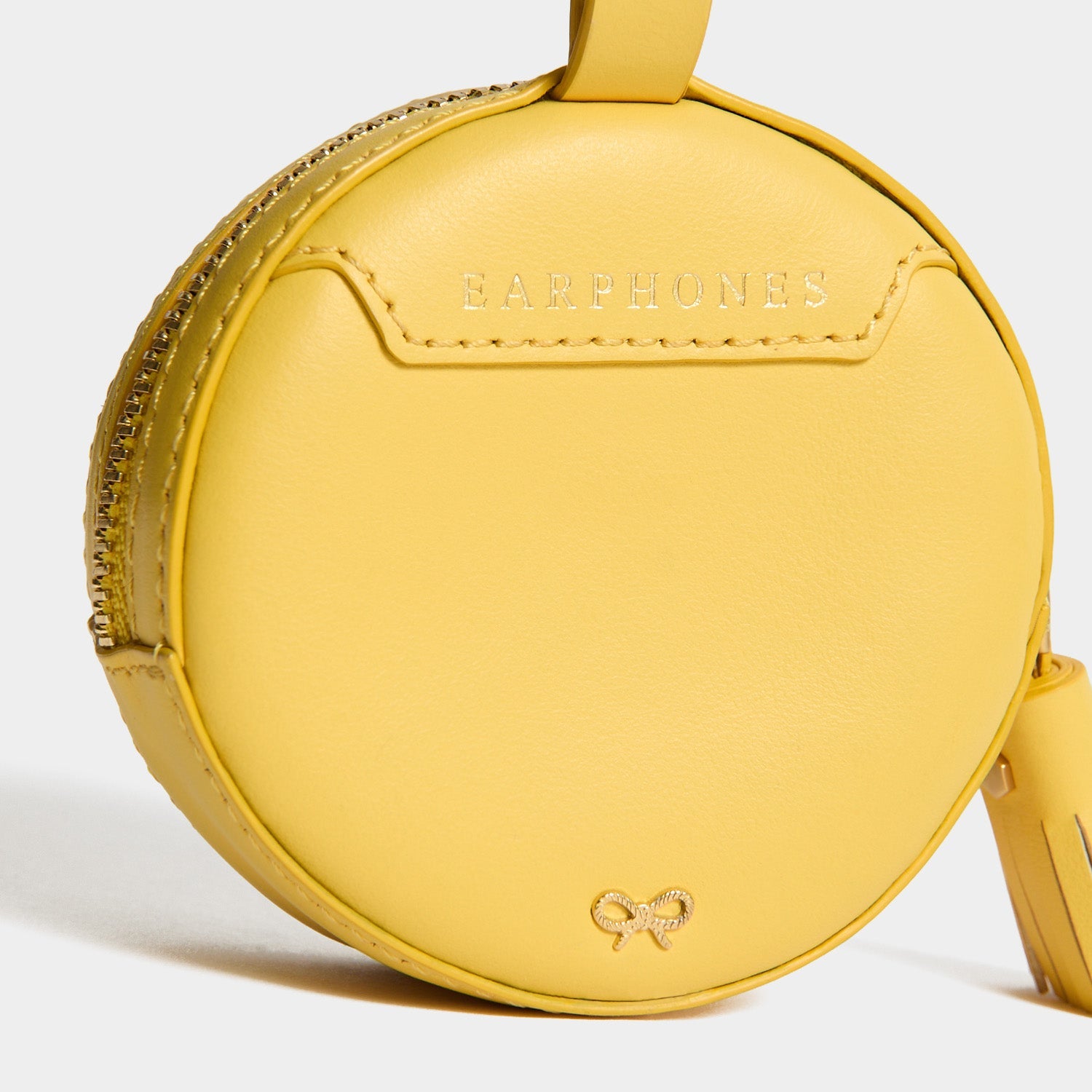 ANYA HINDMARCH AirPods ケース Wink Ear Phones Travel Pouch | Anya Hindmarch US
