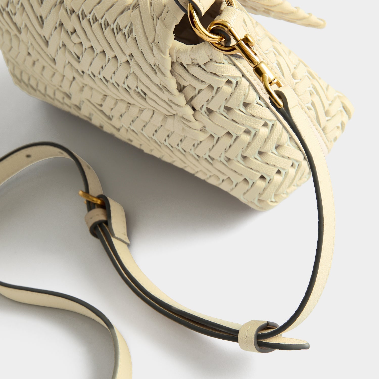 Neeson Cross-body | Anya Hindmarch US