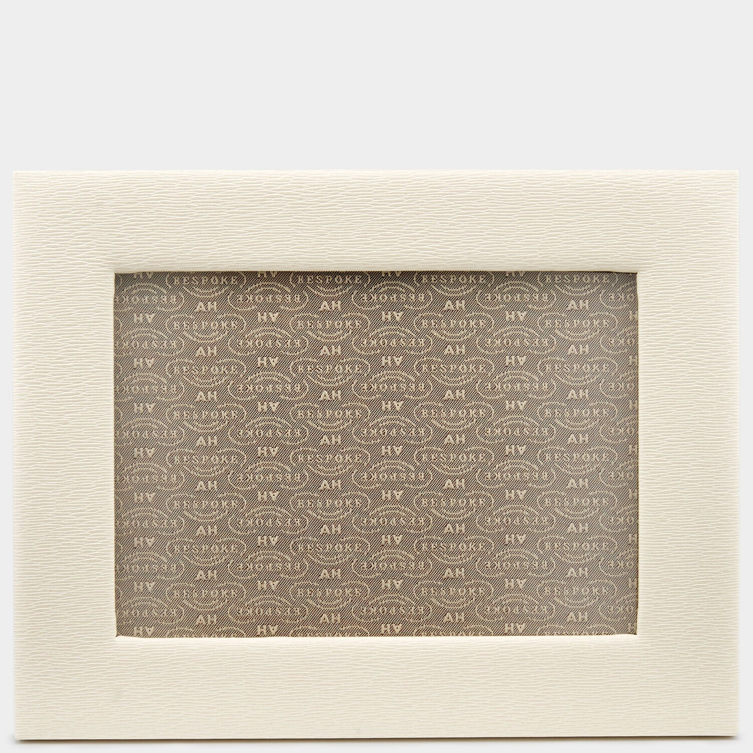 Bespoke Shaftesbury 5x7 Frame -

          
            London Grain in Bone -
          

          Anya Hindmarch US
