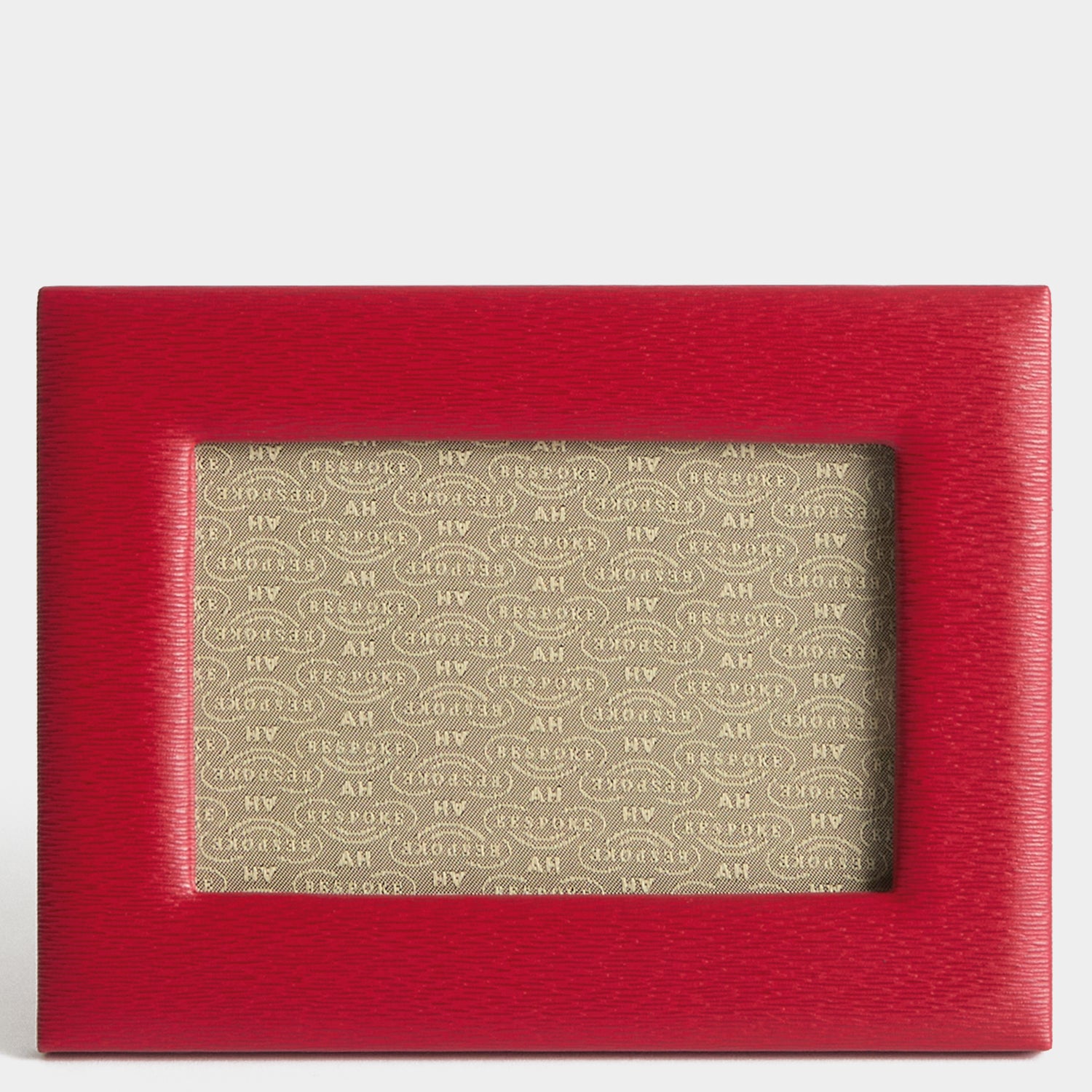 Bespoke Shaftesbury 6x4 Frame -

          
            London Grain in Red -
          

          Anya Hindmarch US
